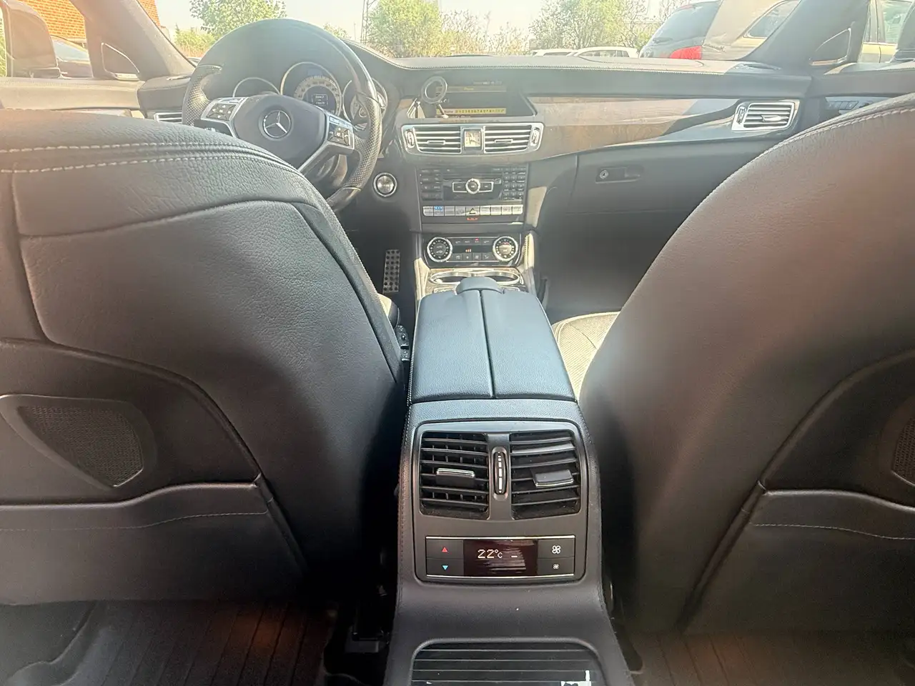 Mercedes-Benz CLS снимка Mercedes-Benz CLS