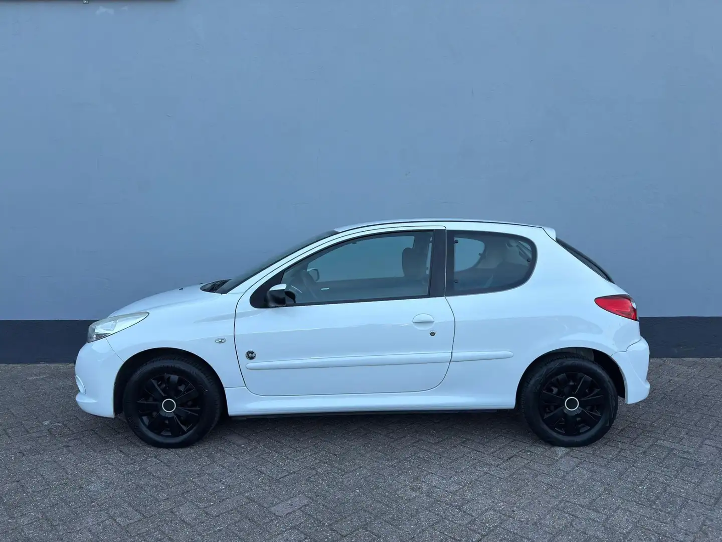 Peugeot 206 + 1.4 Urban Move - Airco - Cruise Control Wit - 2