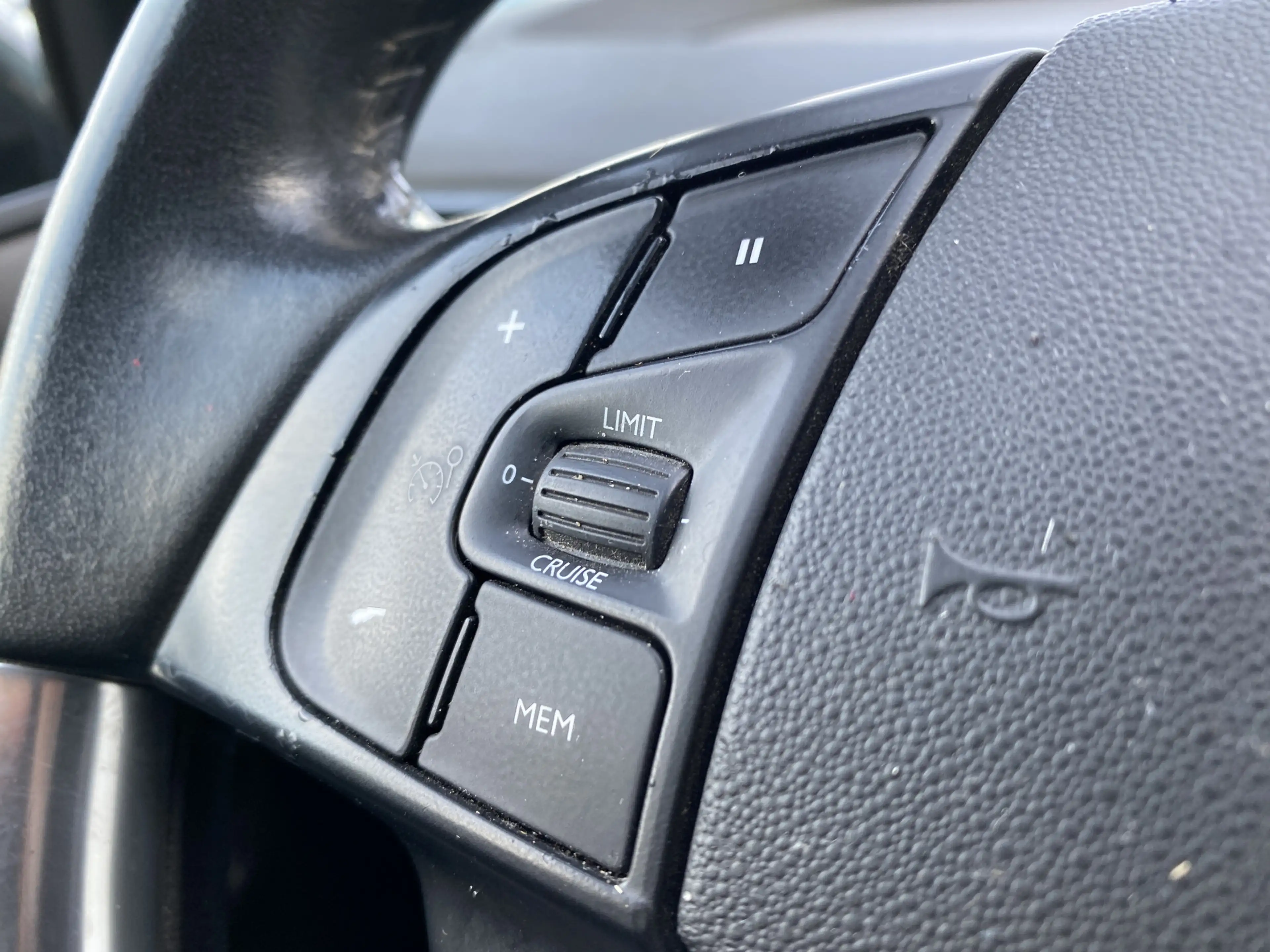 Citroen Grand C4 Picasso 1.2 PureTech Start Clima, Pano, CC, PDC, LM, Trekh — photo 21