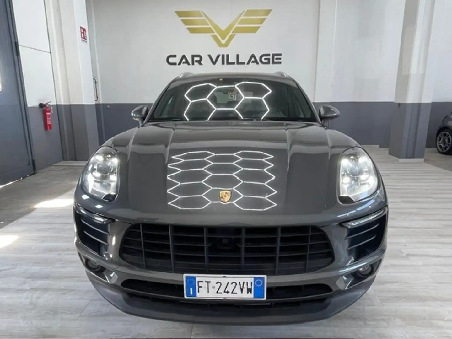 Porsche Macan 2.0 Grigio - 1