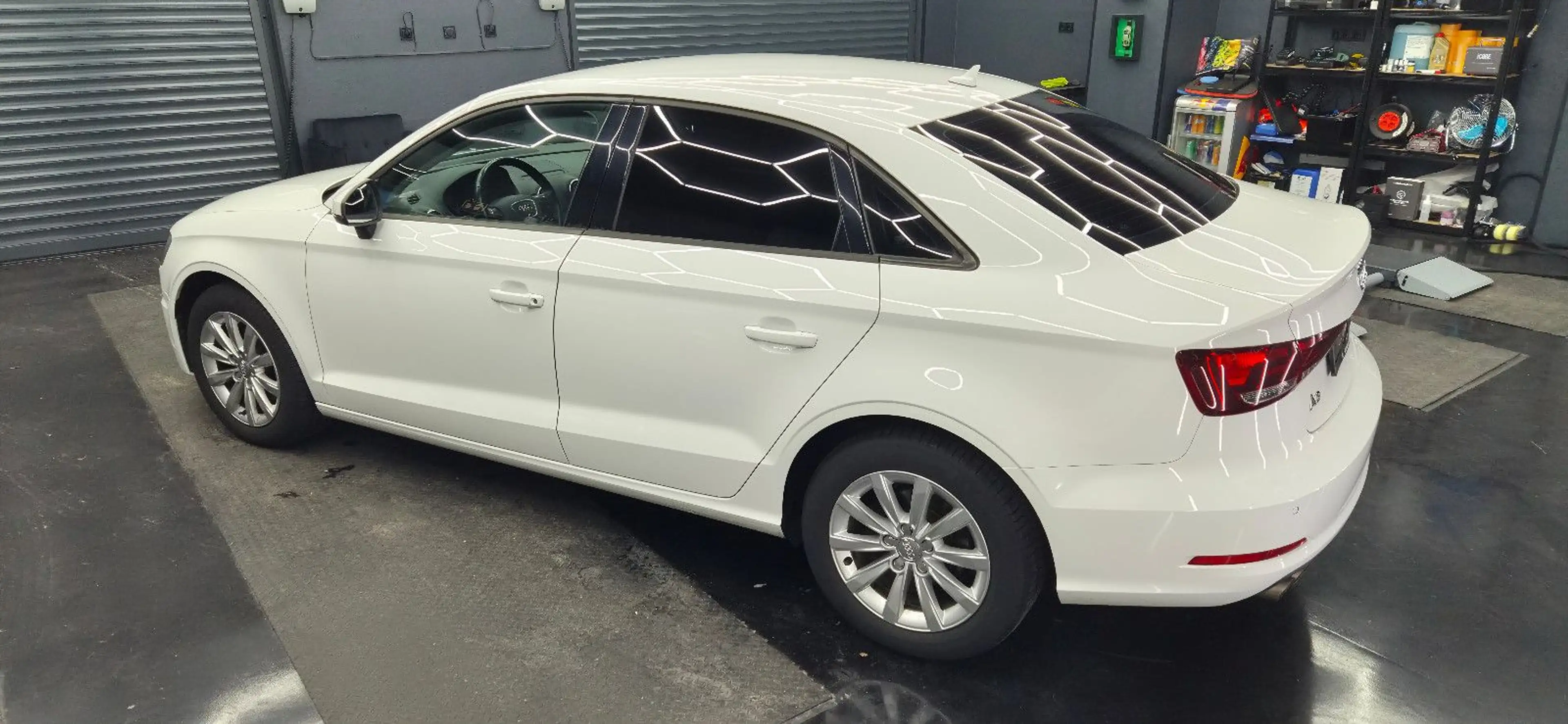 Audi A3 Limousine attraction Navi Shz. Top Gepflegt — photo 14