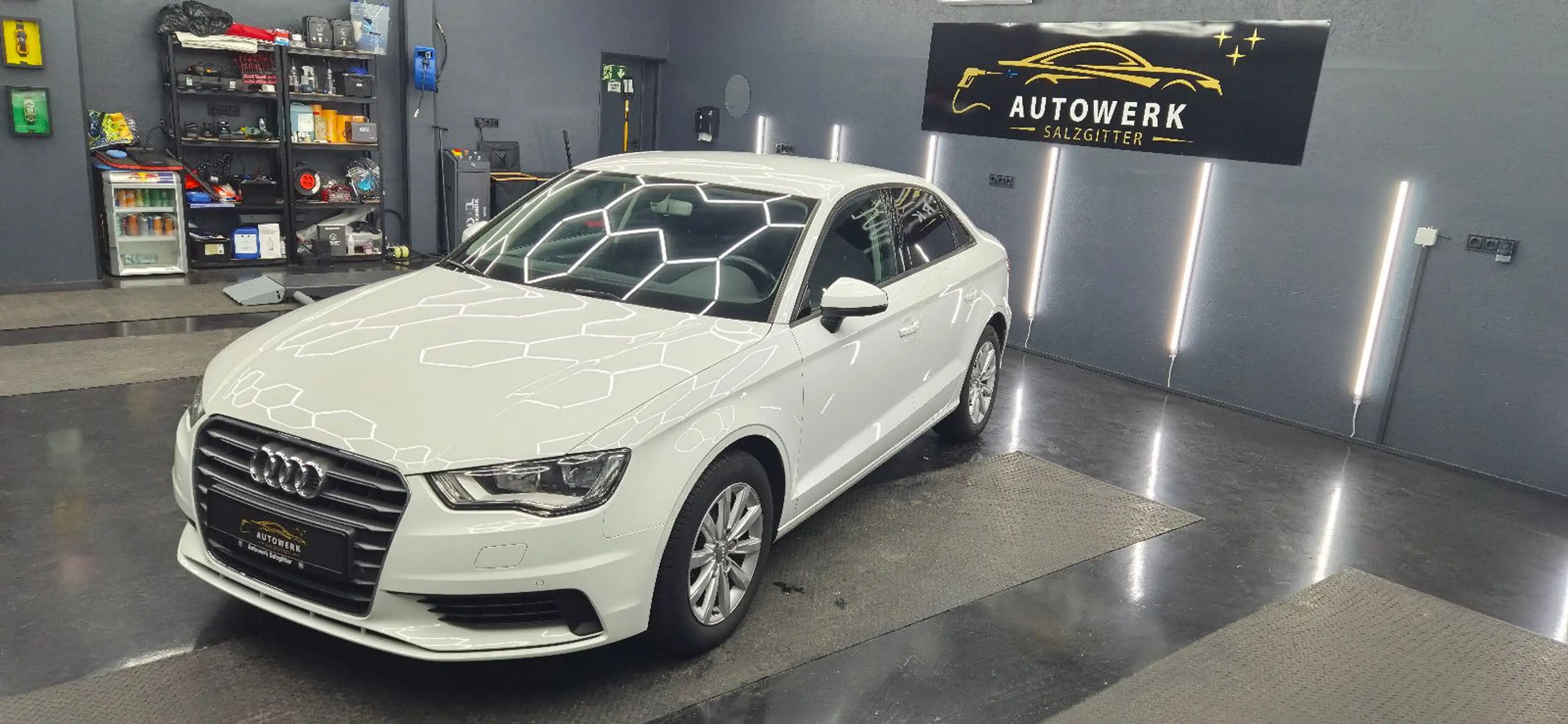 Audi A3 Limousine attraction Navi Shz. Top Gepflegt — photo 3