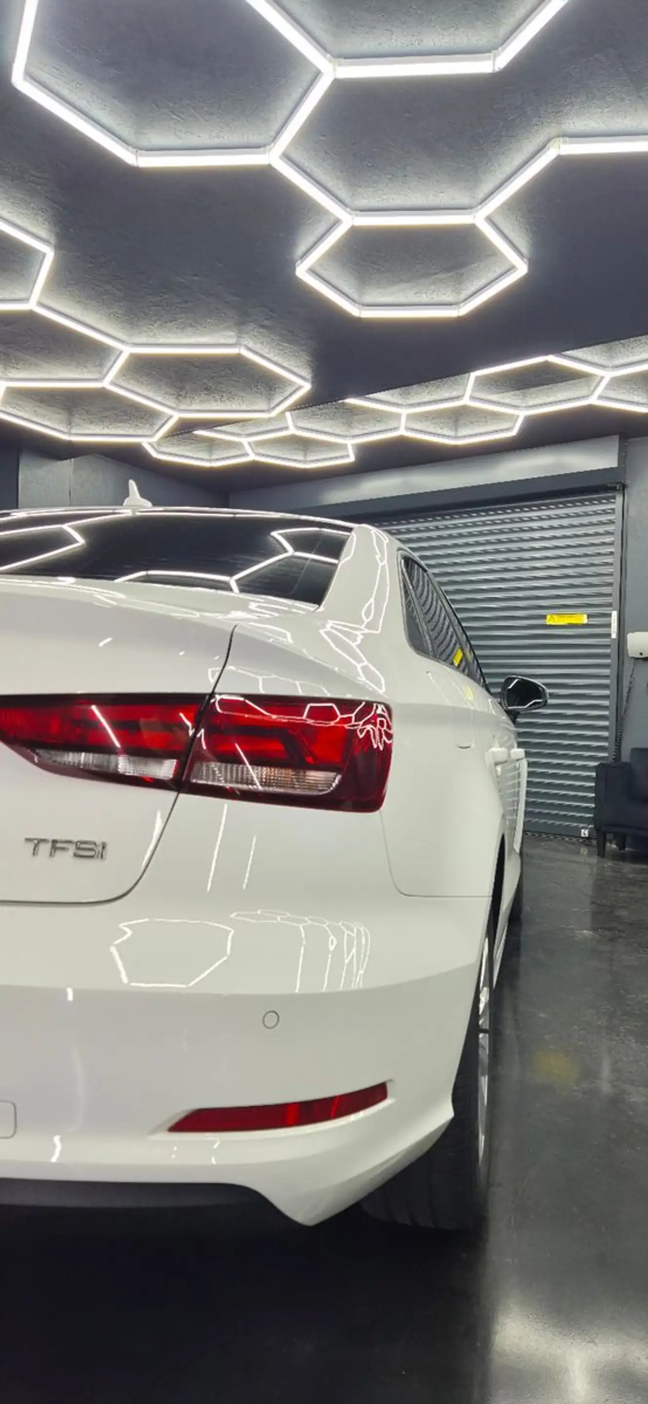 Audi A3 Limousine attraction Navi Shz. Top Gepflegt — photo 12