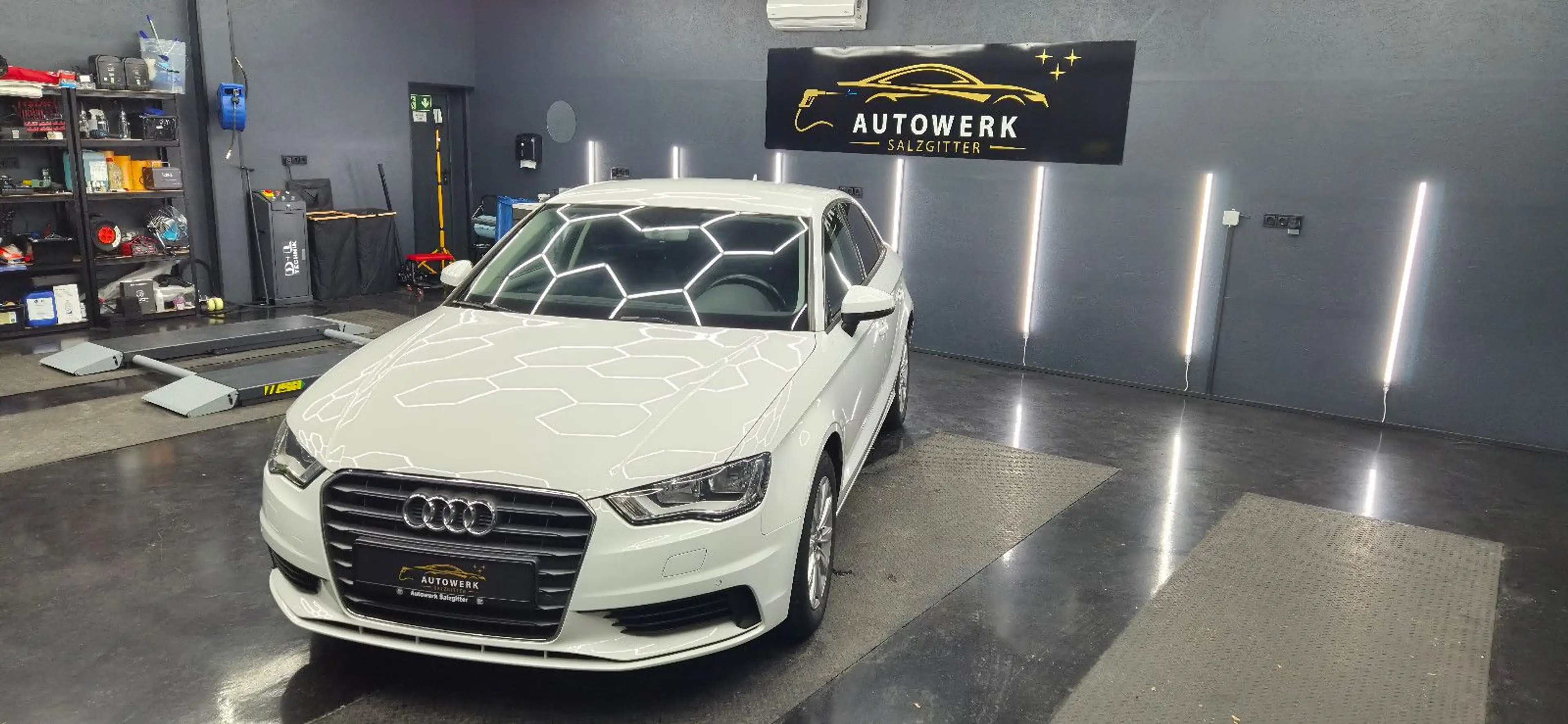 Audi A3 Limousine attraction Navi Shz. Top Gepflegt — photo 2