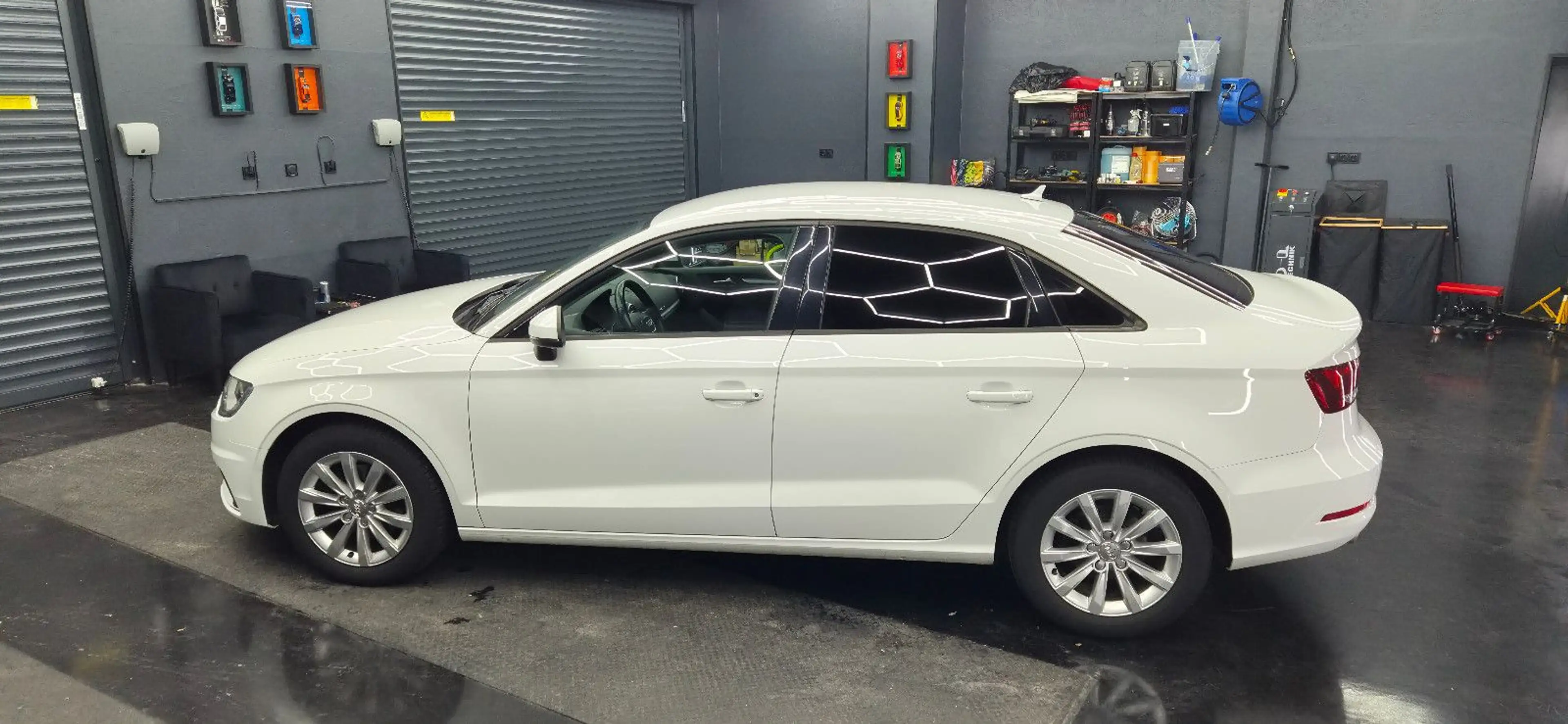 Audi A3 Limousine attraction Navi Shz. Top Gepflegt — photo 15