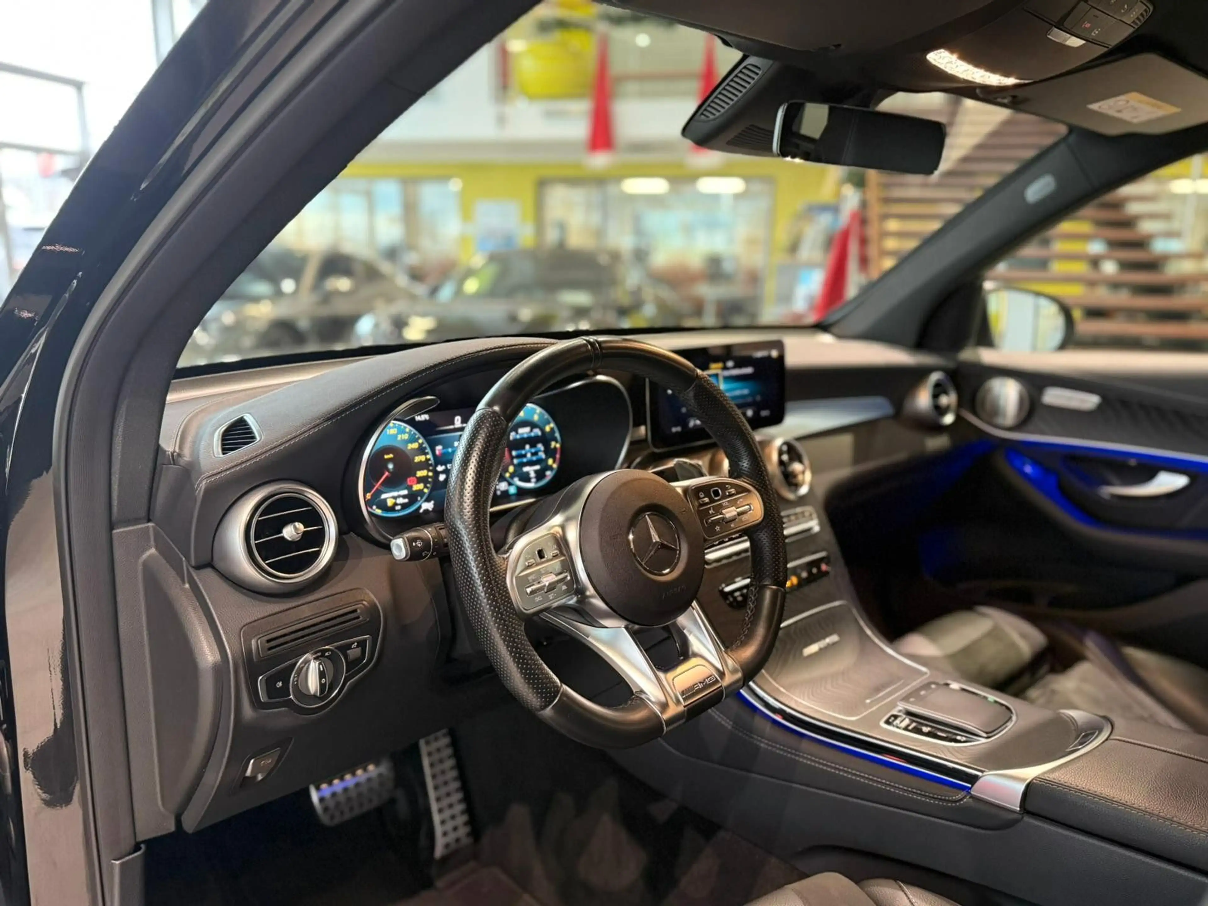 Mercedes-Benz GLC 63 AMG 4Matic*360°*Burmester*RFK* — photo 12