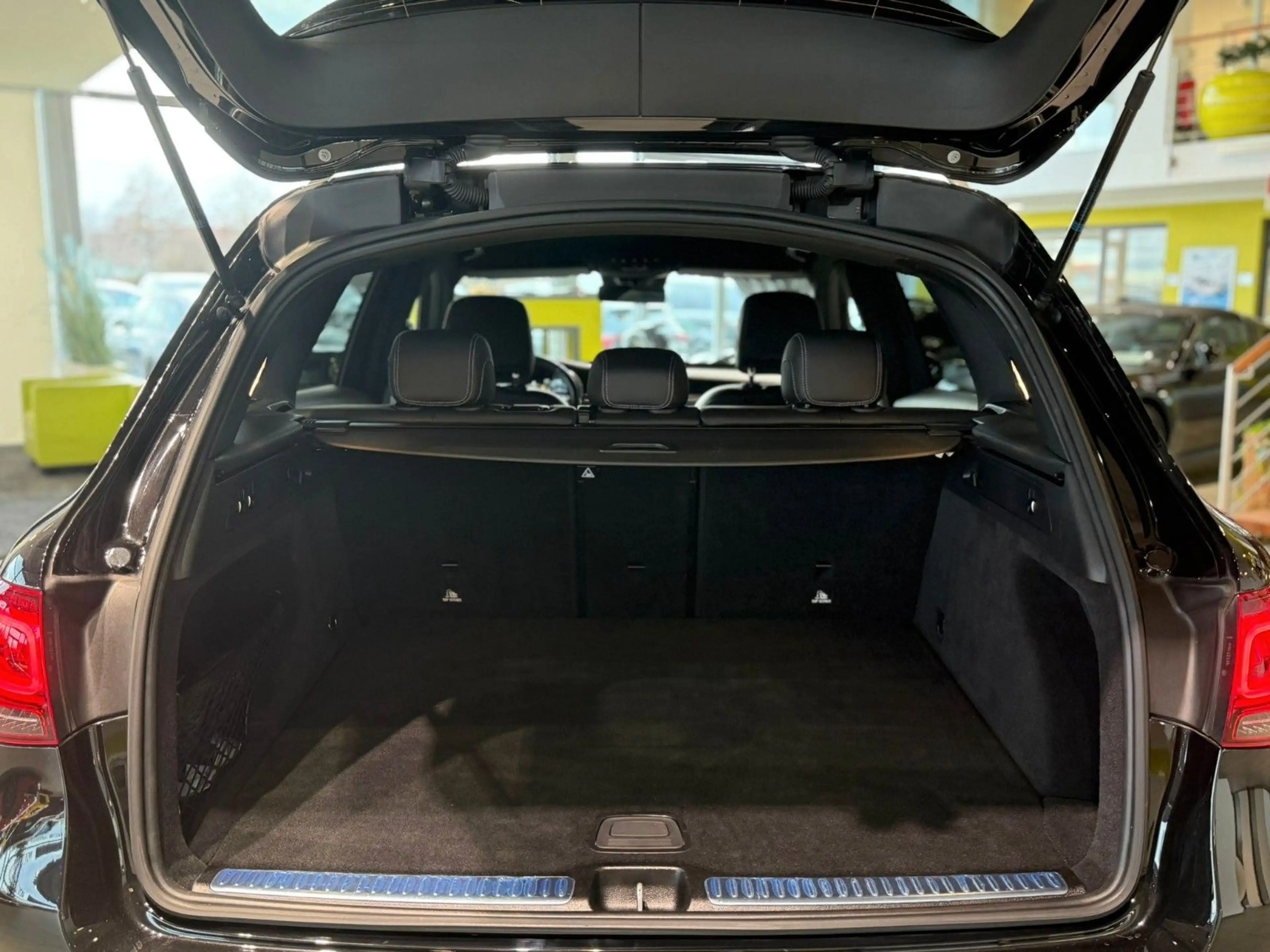 Mercedes-Benz GLC 63 AMG 4Matic*360°*Burmester*RFK* — photo 5