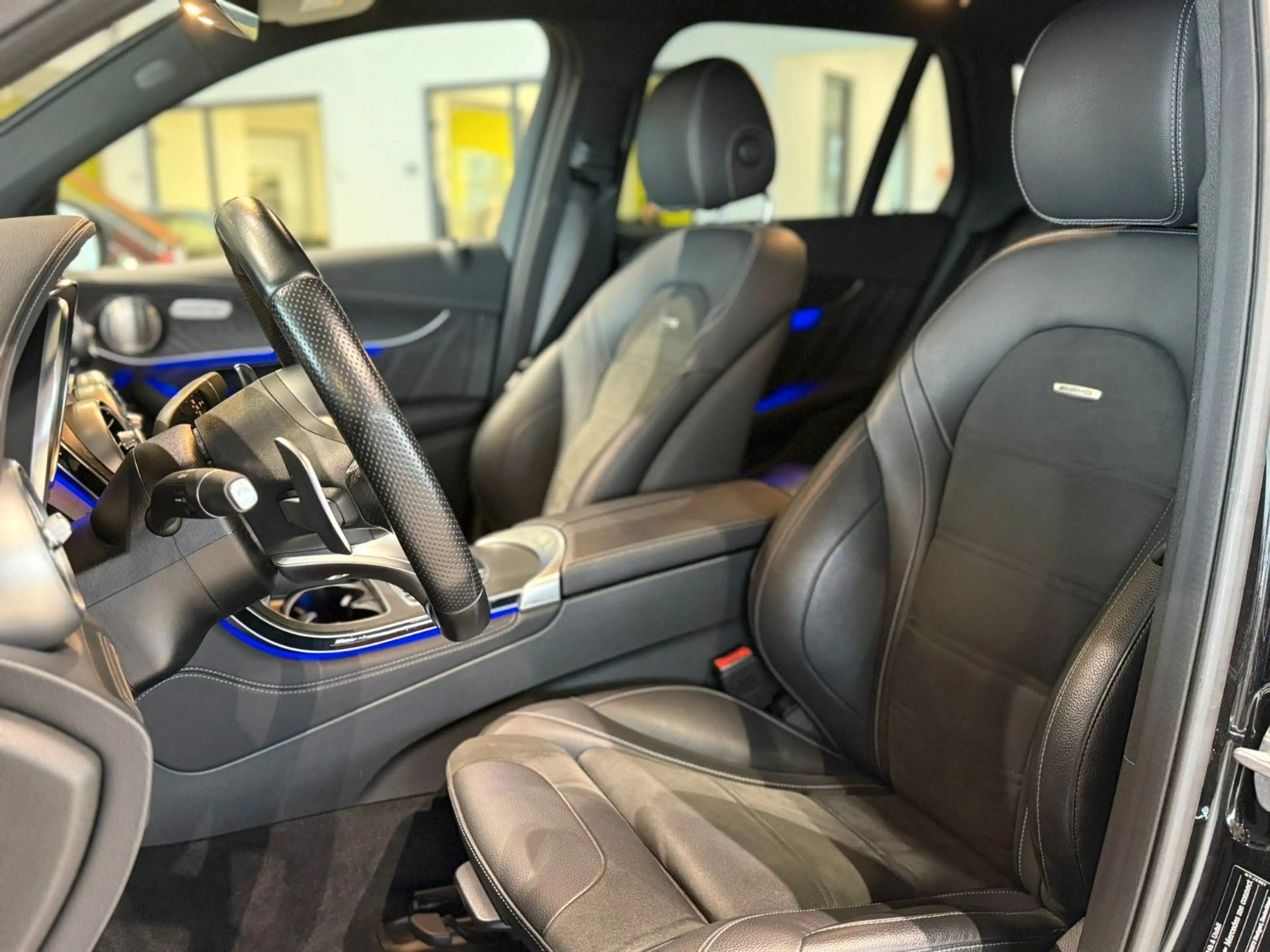 Mercedes-Benz GLC 63 AMG 4Matic*360°*Burmester*RFK* — photo 11