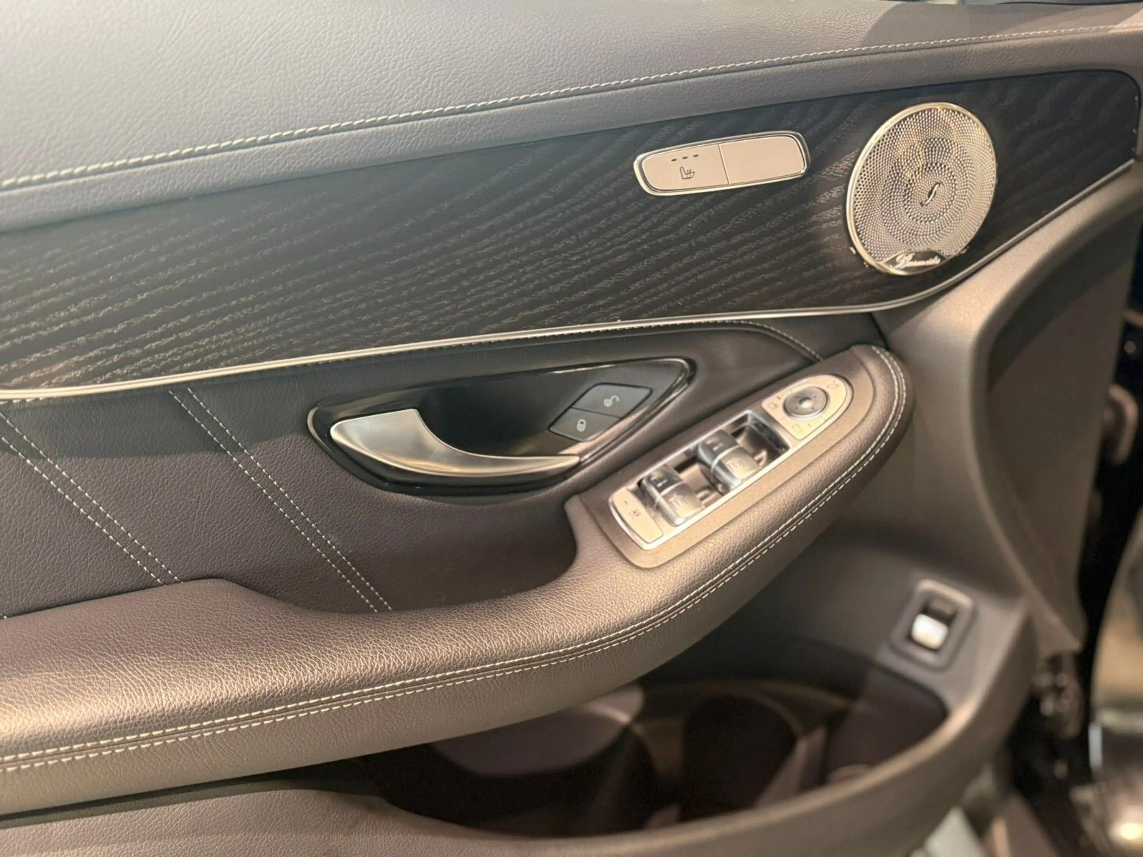 Mercedes-Benz GLC 63 AMG 4Matic*360°*Burmester*RFK* — photo 10