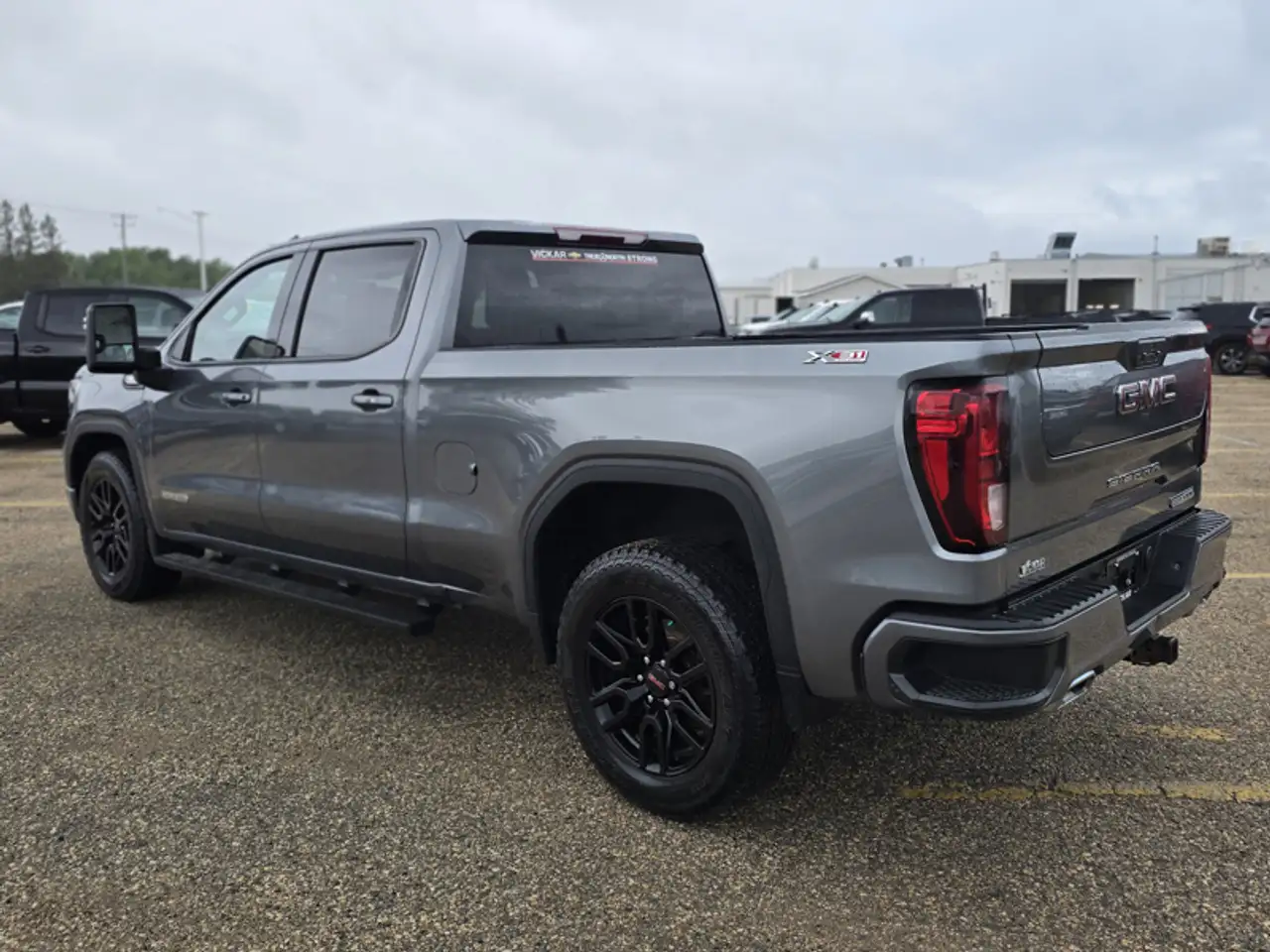 GMC Sierra 1500 снимка GMC Sierra 1500