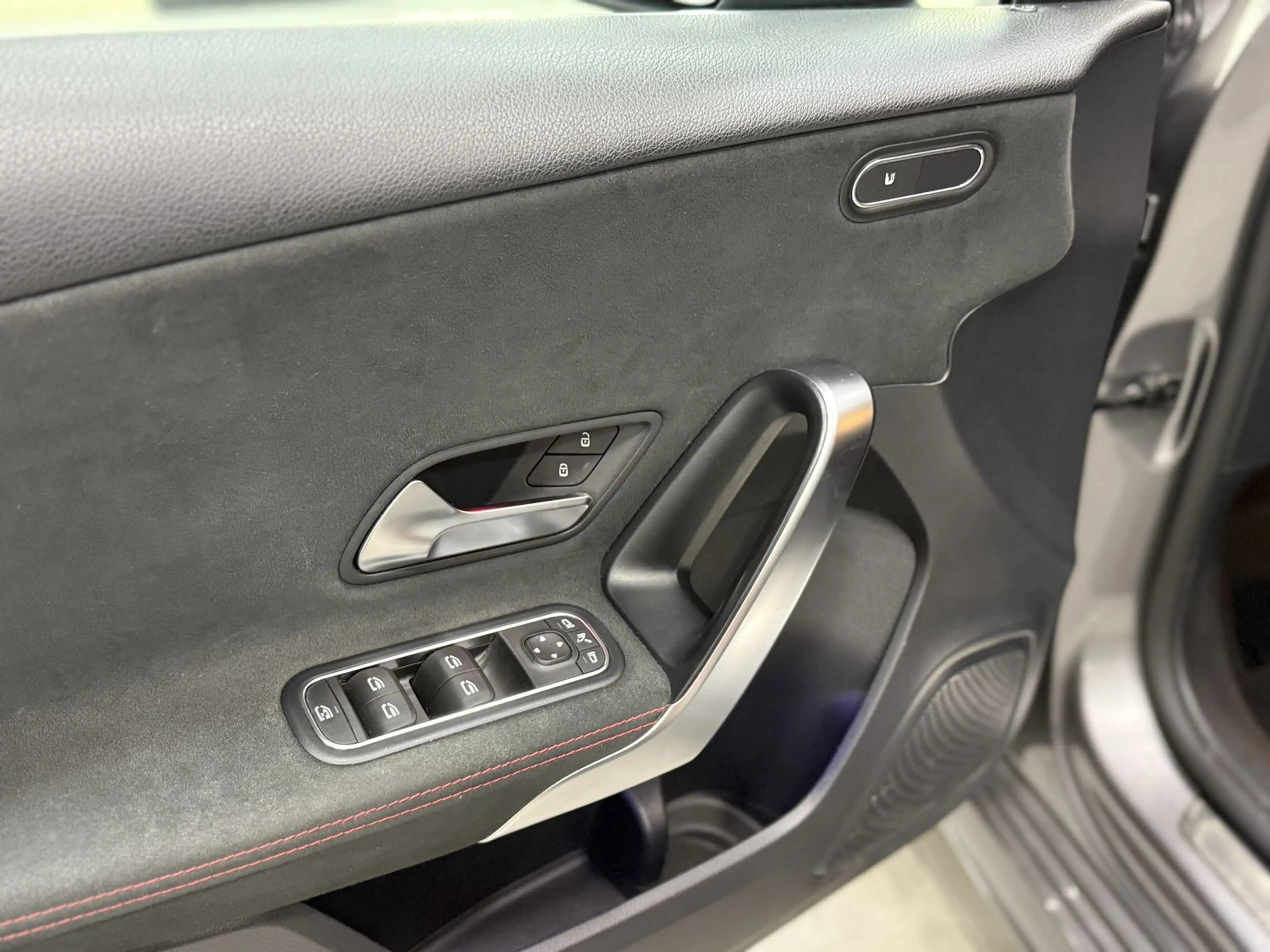 Mercedes-Benz A 200 A 200 AMG LINE *RÜCKFAHRK.*LED*TEMPOMAT* — photo 14