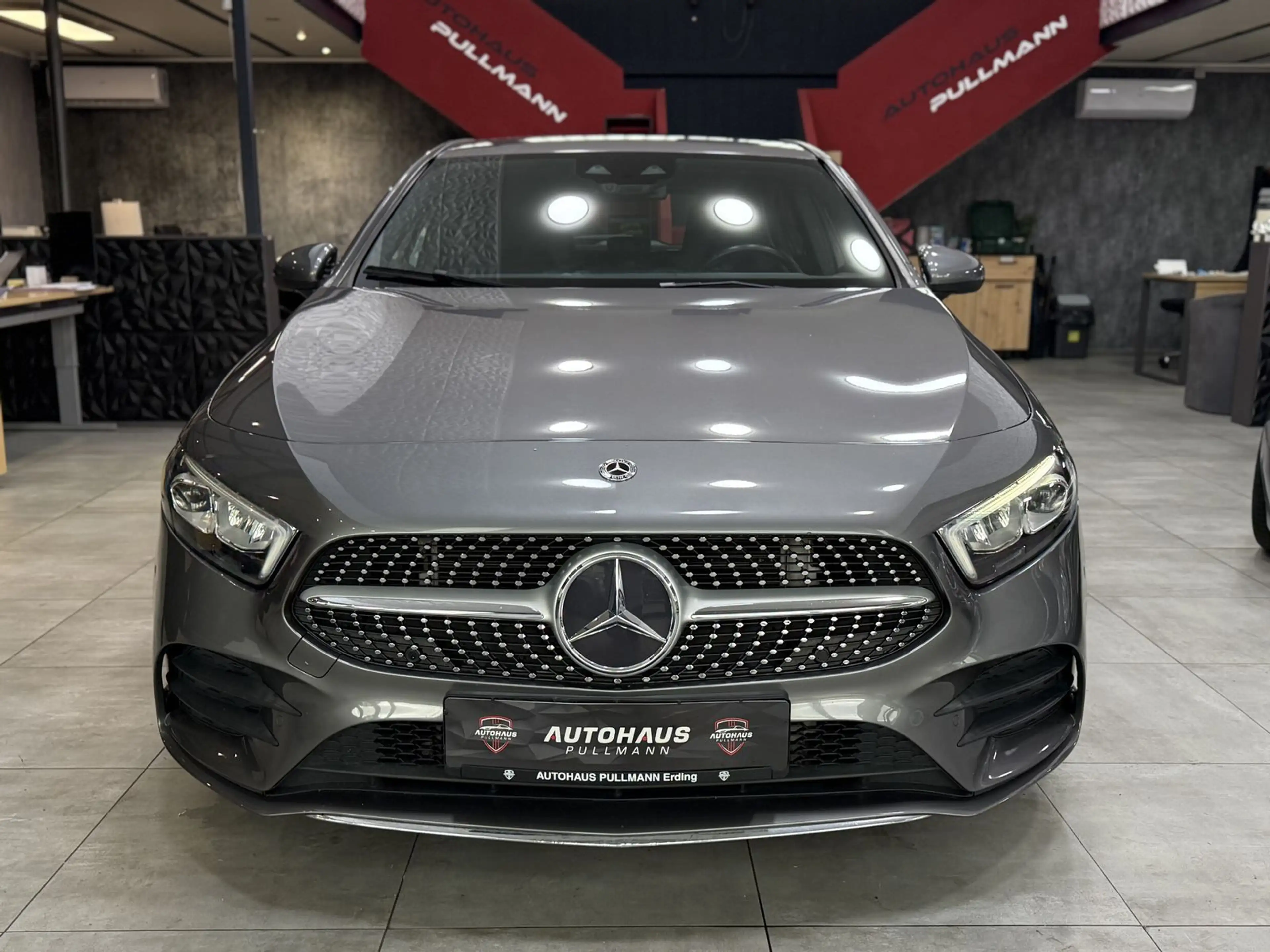 Mercedes-Benz A 200 A 200 AMG LINE *RÜCKFAHRK.*LED*TEMPOMAT* — photo 2