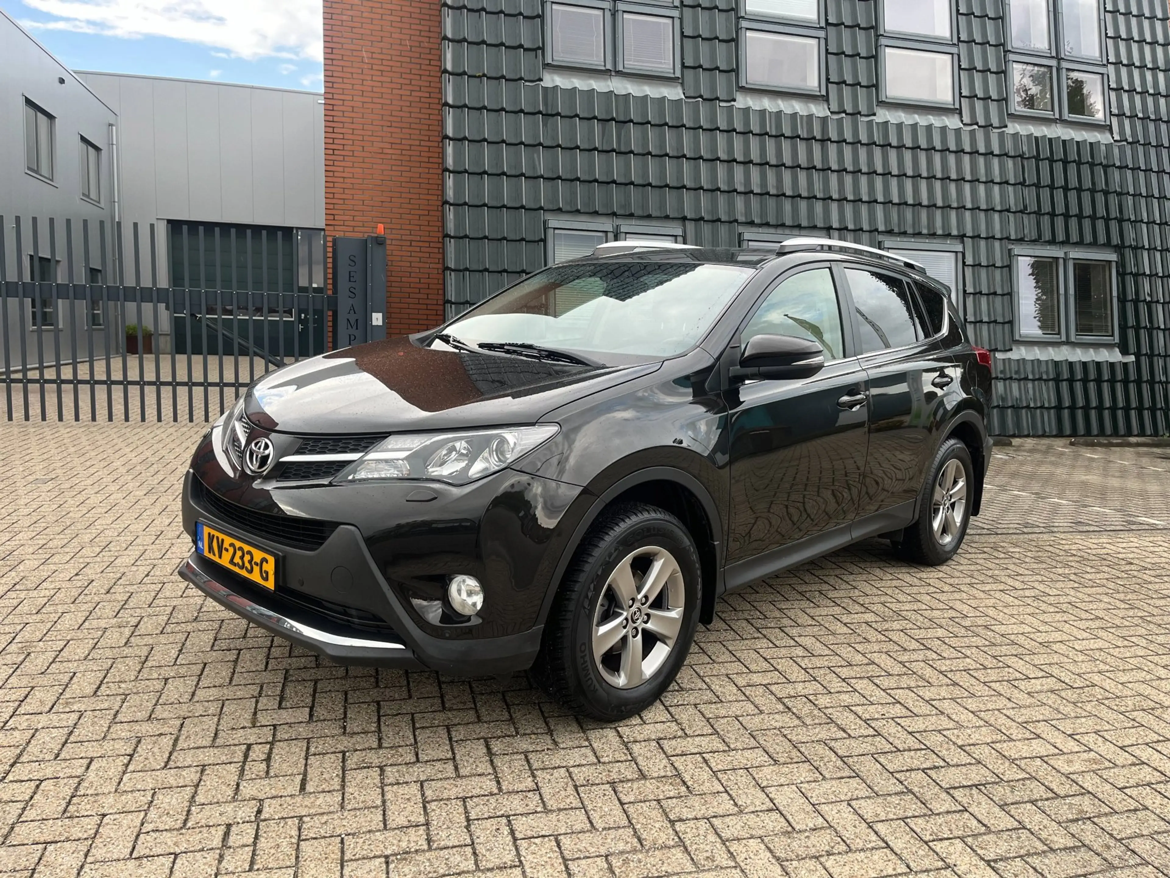 Toyota RAV 4 2.0 Dynamic 4WD AUTOMAAT — photo 2