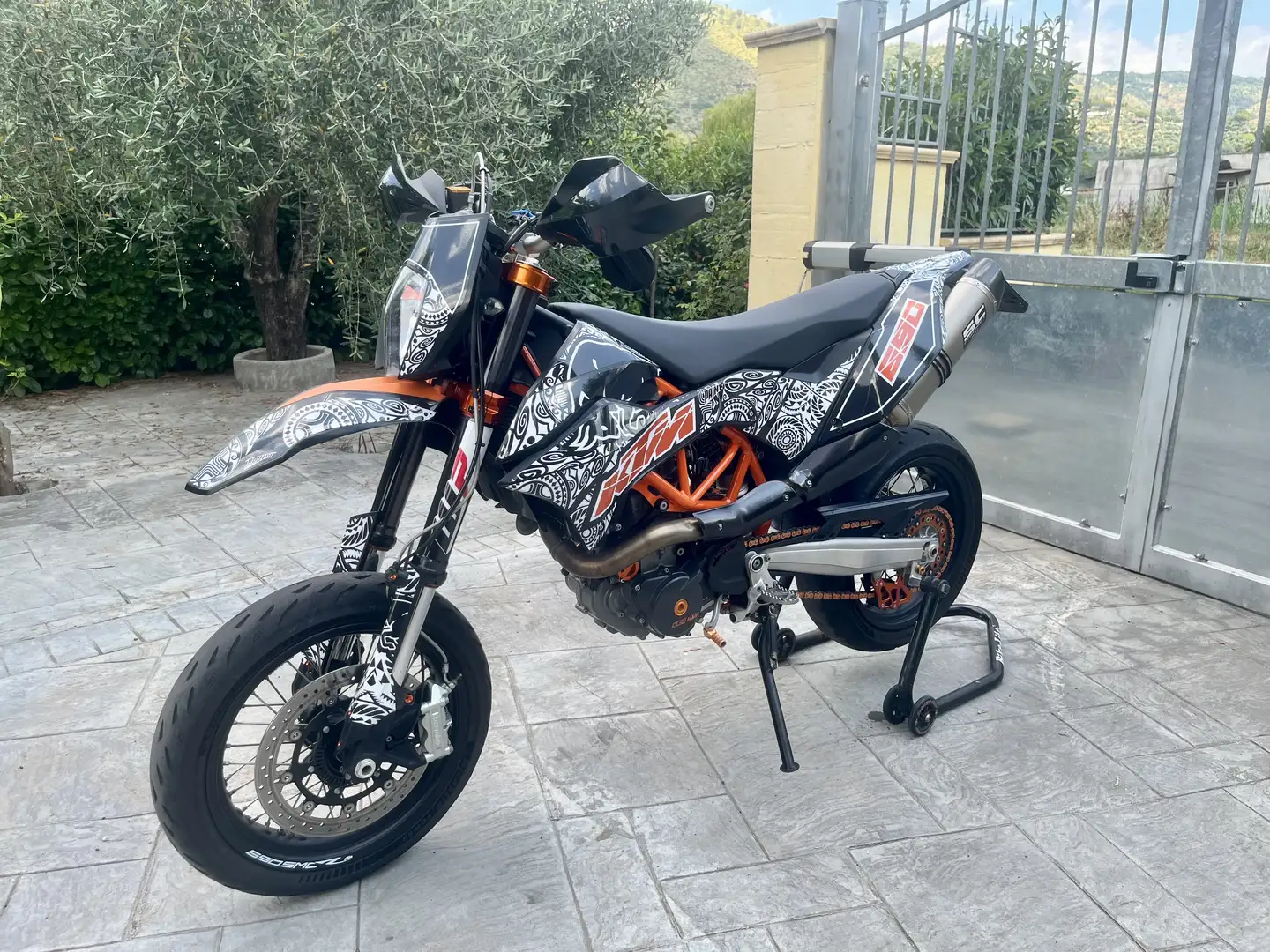 KTM 690 SMC R - 2