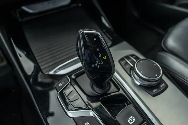 BMW X3 view 24