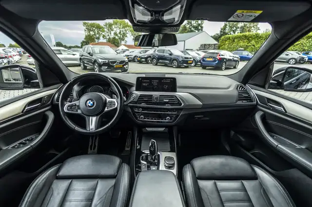 BMW X3 view 6