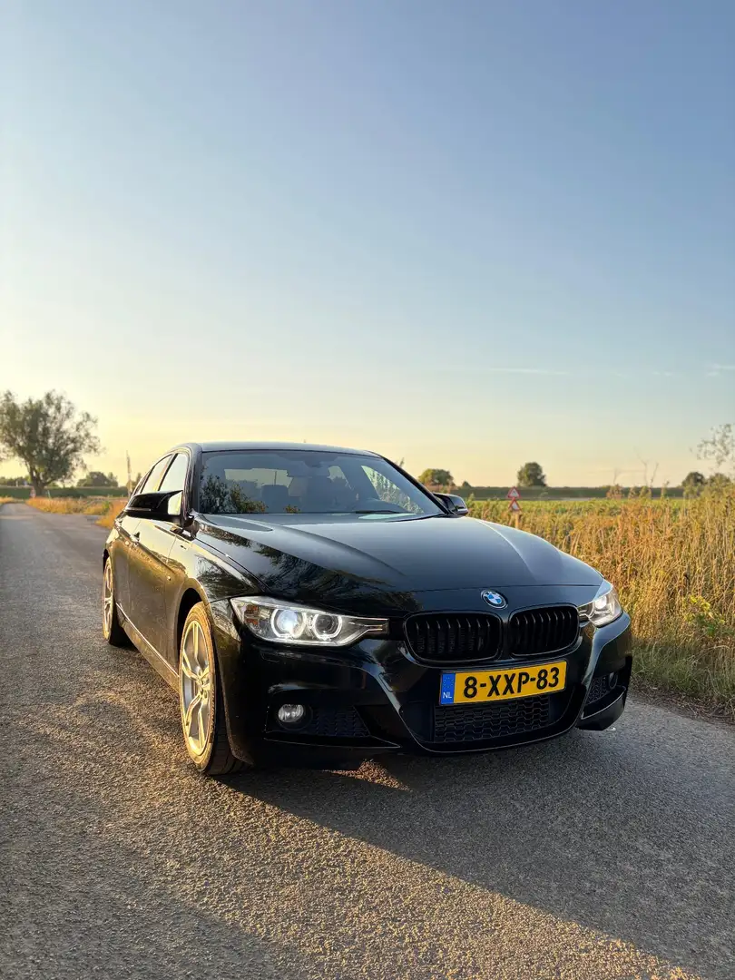 BMW 316 Executive Zwart - 1