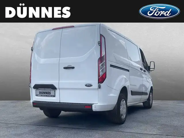 Ford Transit Custom view 2