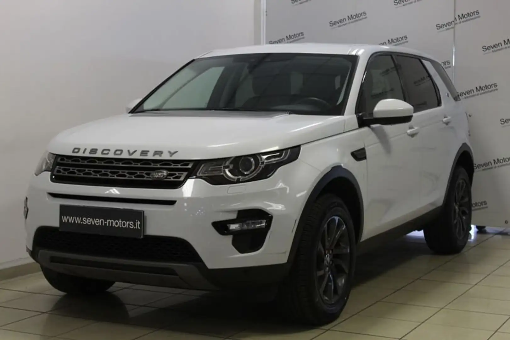 Land Rover Discovery Sport 2.0 TD4 150 CV SE Wit - 1