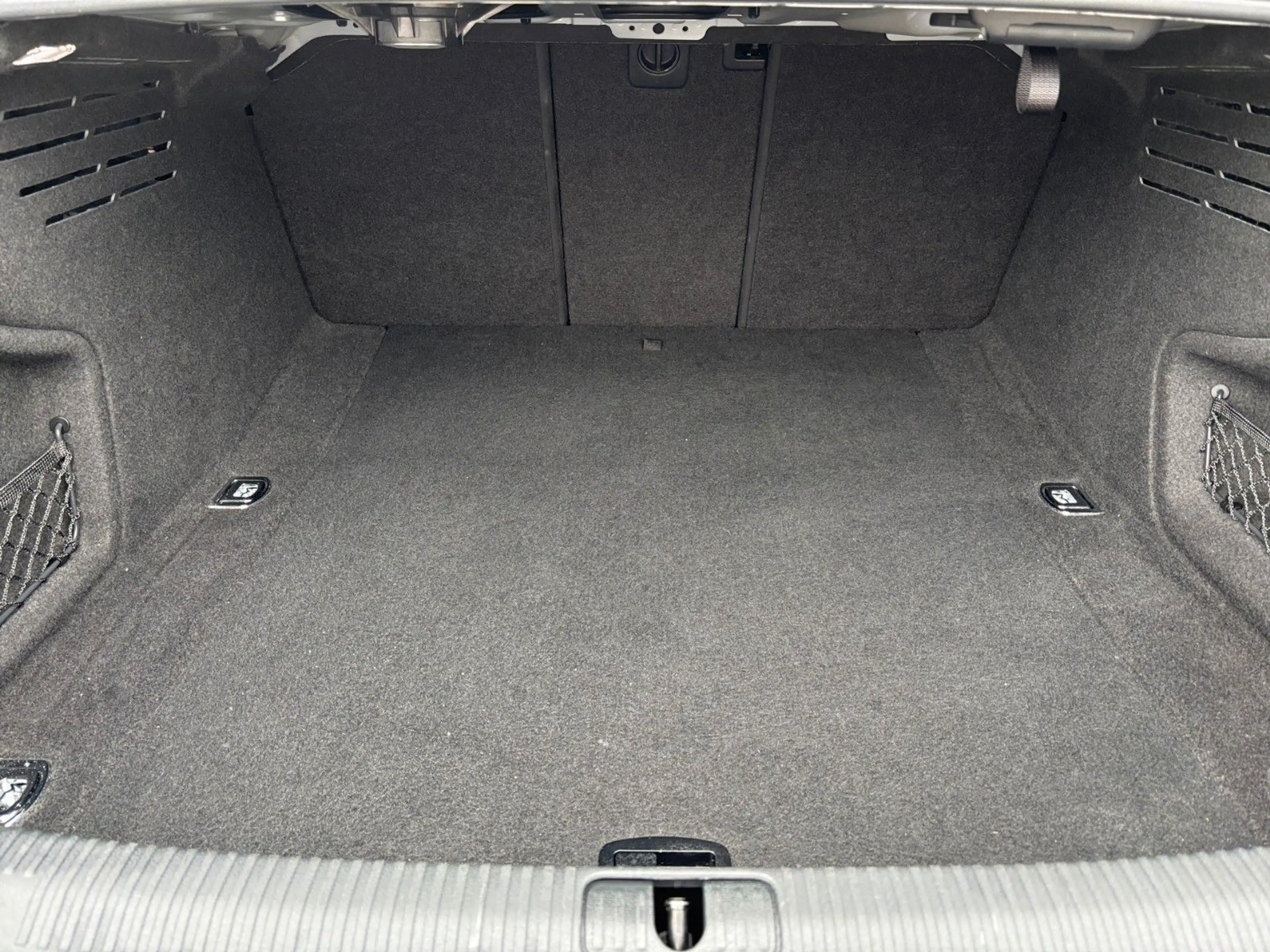 Audi A4 35 TDI sport Autom./Navi/SHZ/PDC/FSE/8fach — photo 6