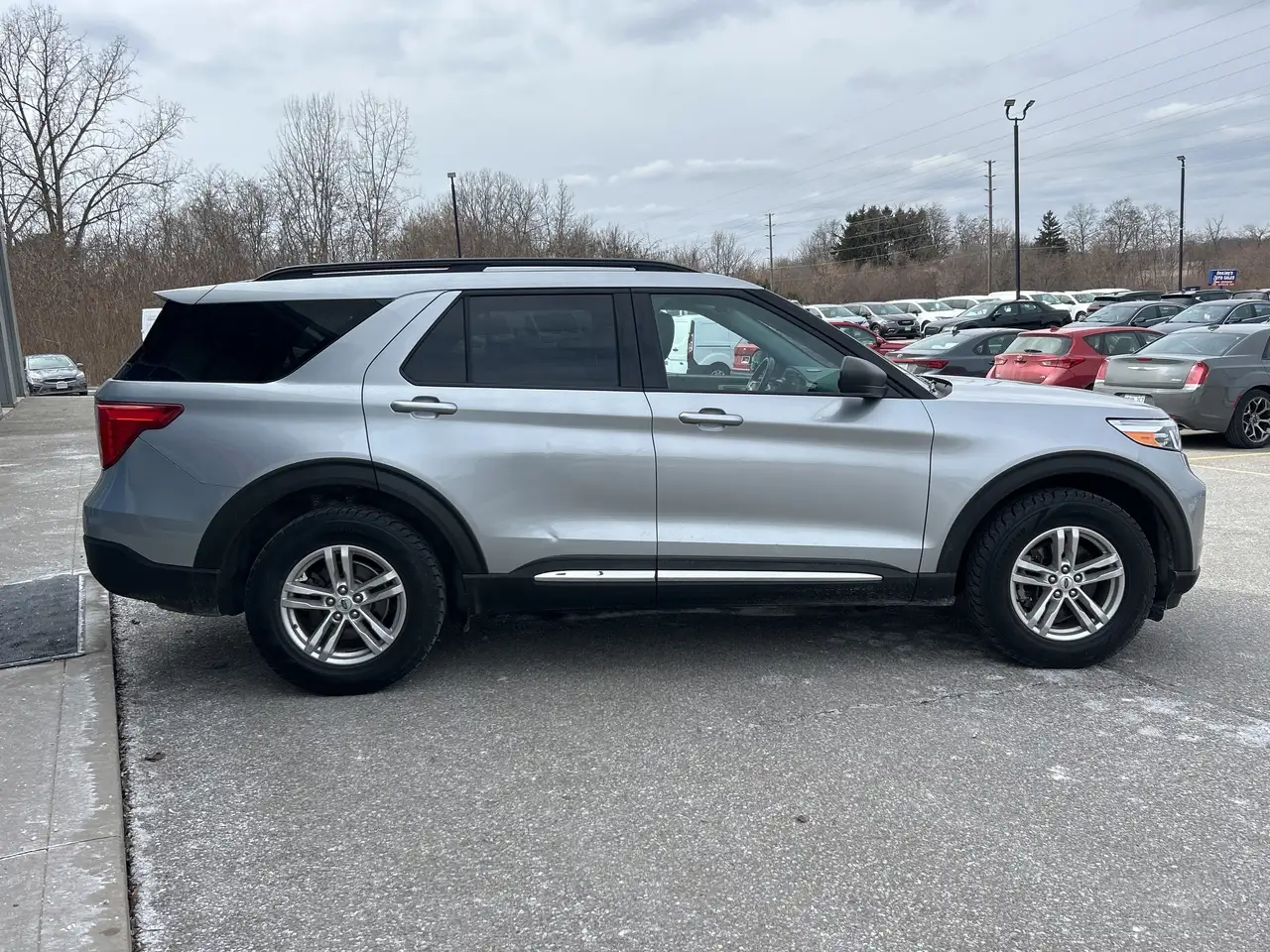 Ford Explorer снимка Ford Explorer