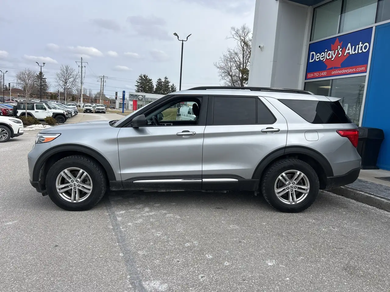 Ford Explorer снимка Ford Explorer