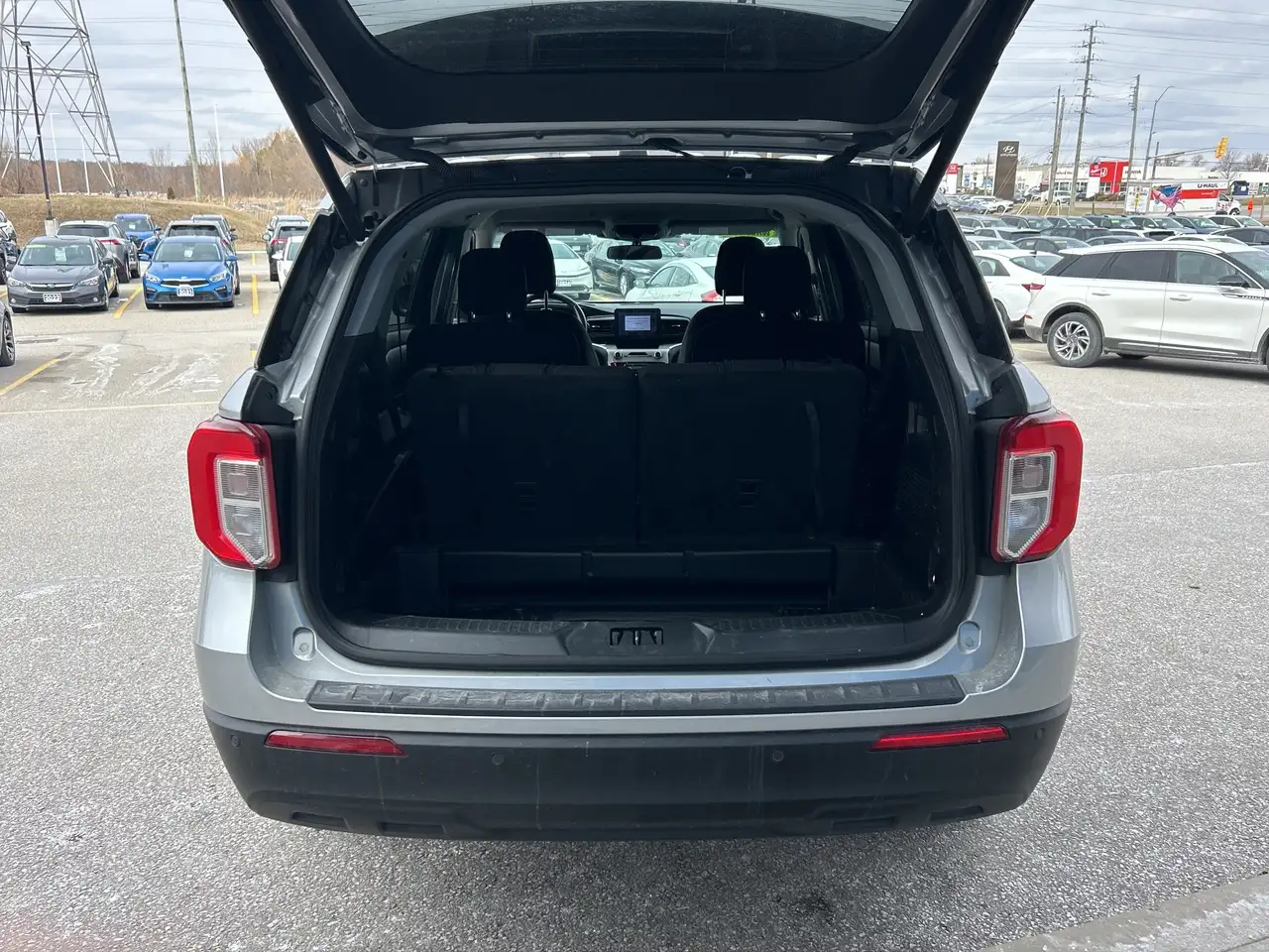 Ford Explorer снимка Ford Explorer