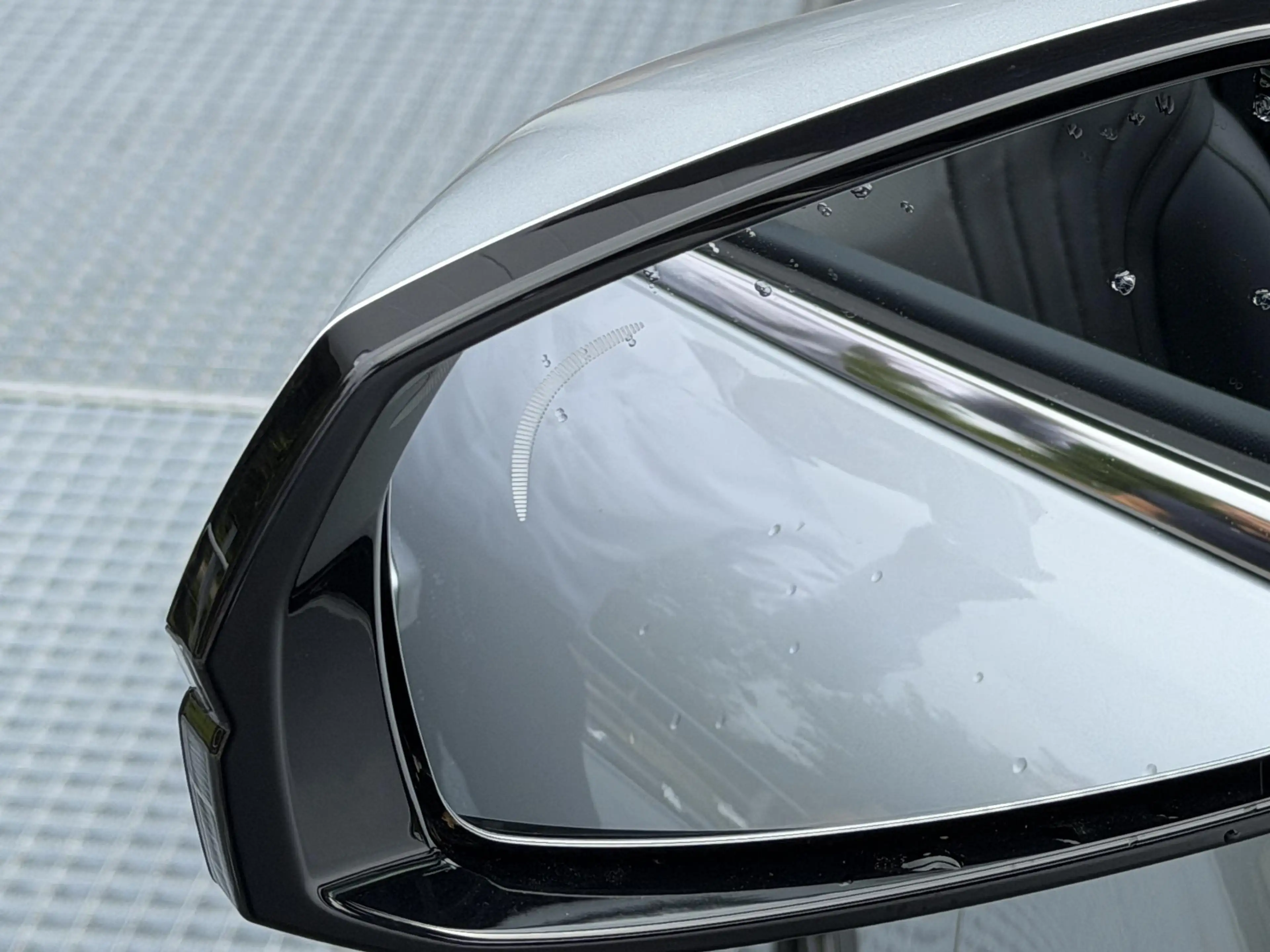 Geely Starray EM-i 1.5 Max+ 262PK | DEMO — photo 32