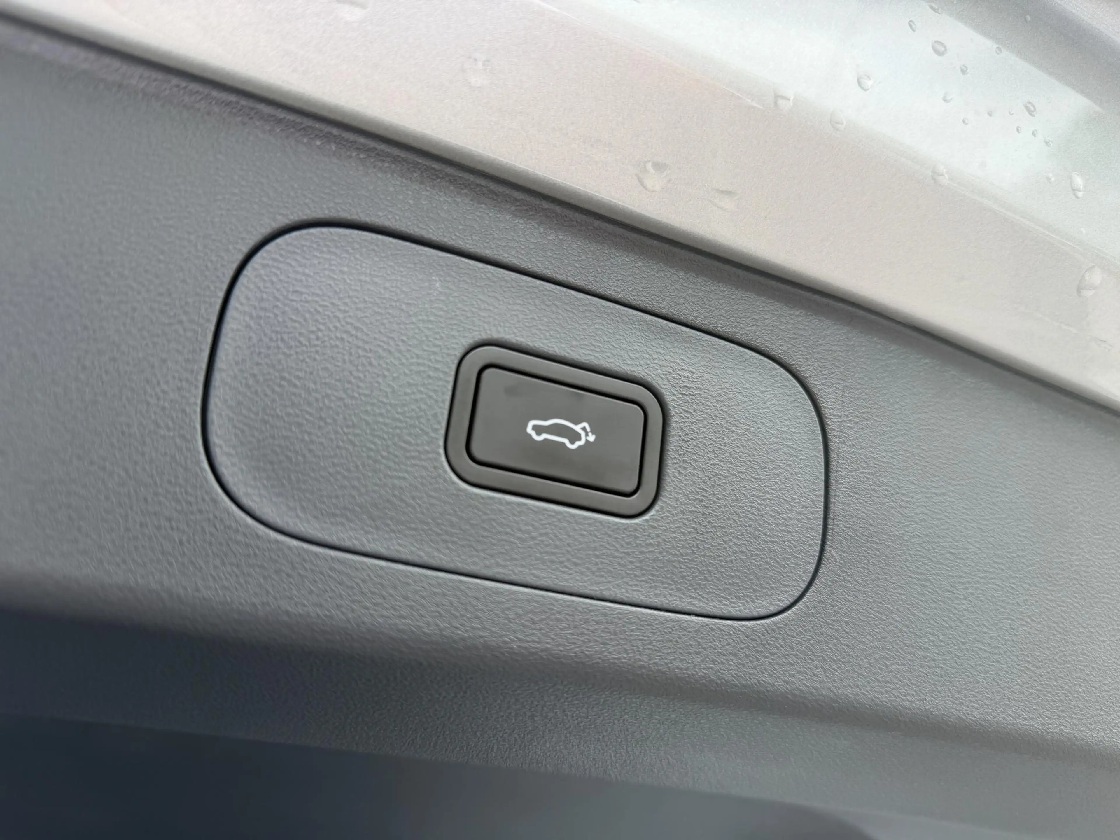 Geely Starray EM-i 1.5 Max+ 262PK | DEMO — photo 36