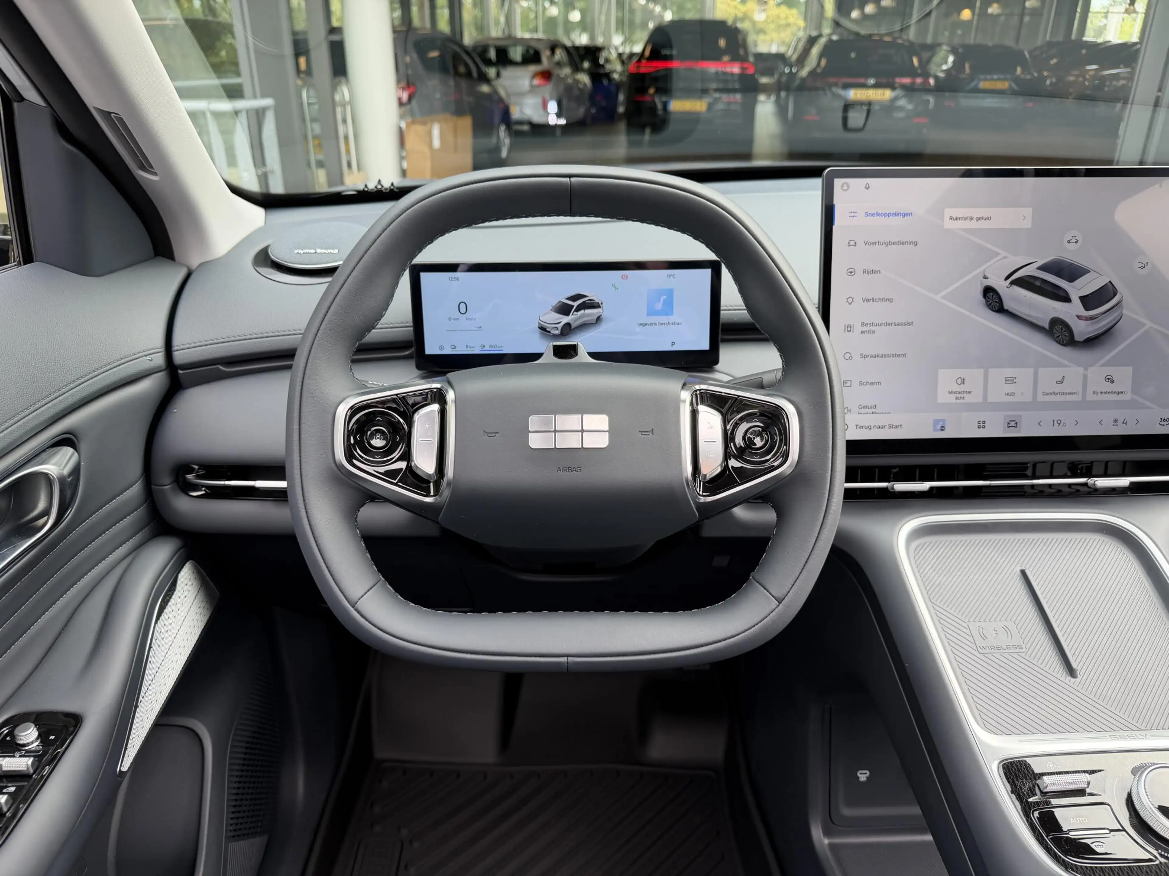 Geely Starray EM-i 1.5 Max+ 262PK | DEMO — photo 35