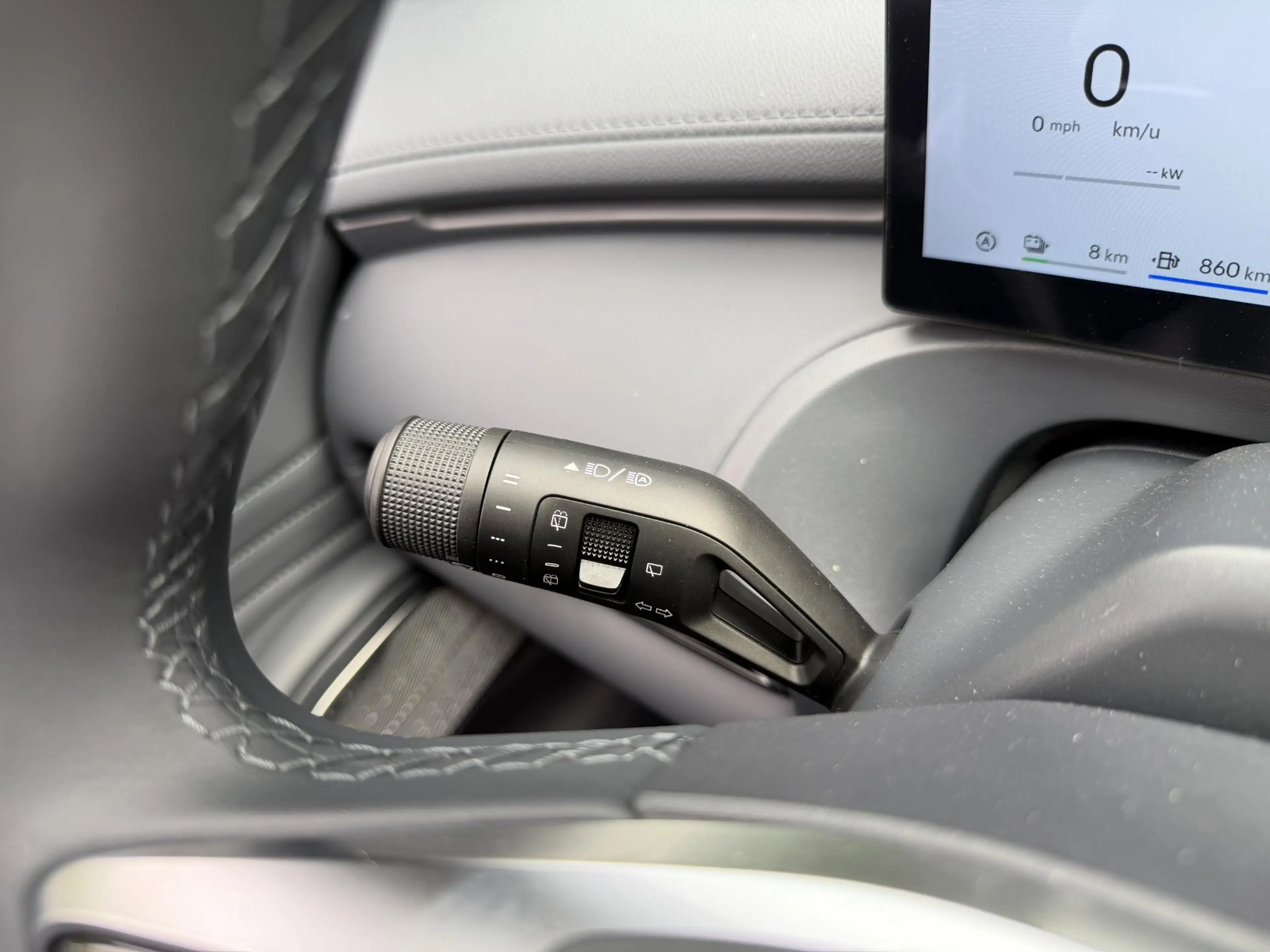 Geely Starray EM-i 1.5 Max+ 262PK | DEMO — photo 29