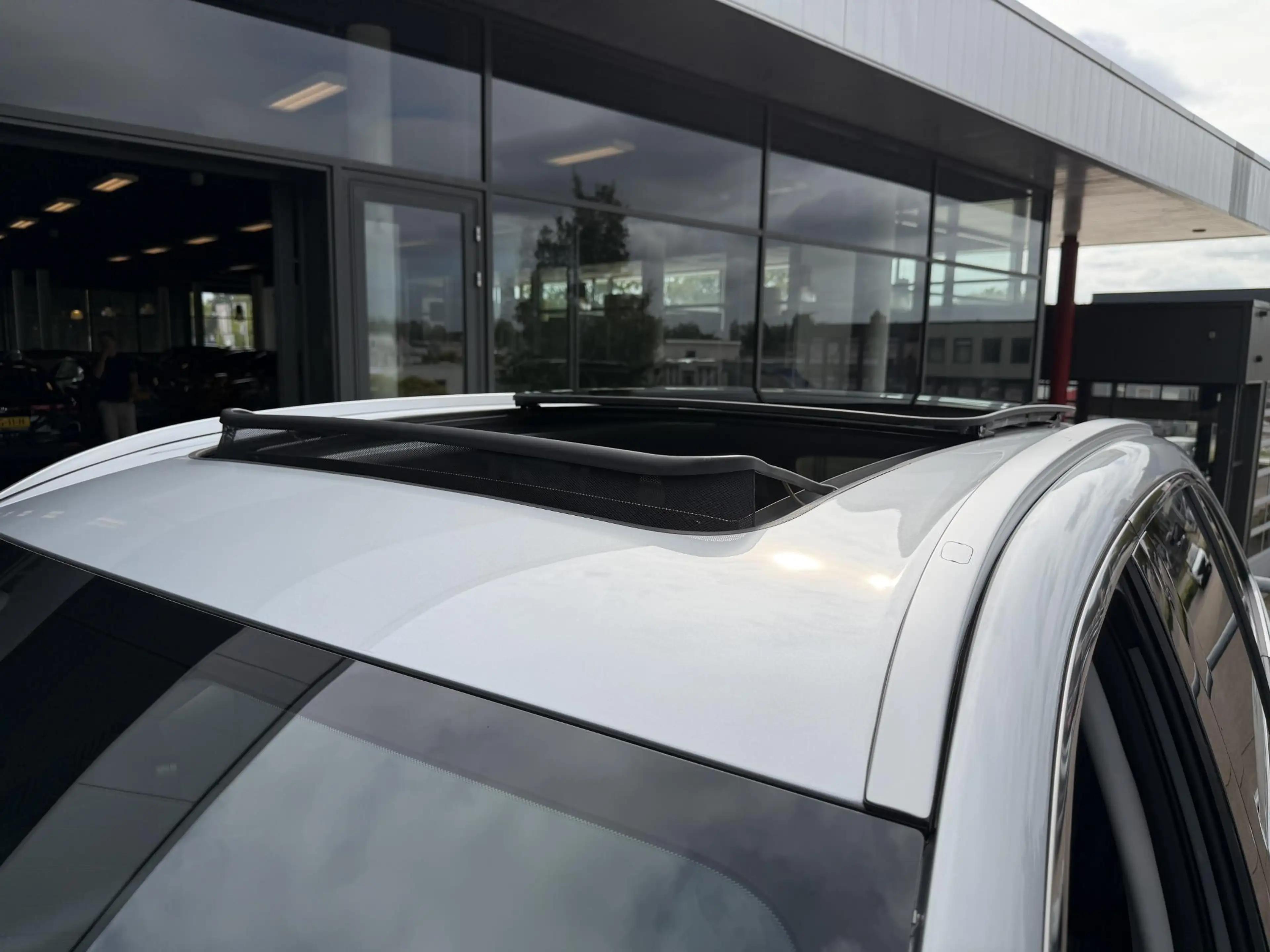 Geely Starray EM-i 1.5 Max+ 262PK | DEMO — photo 23