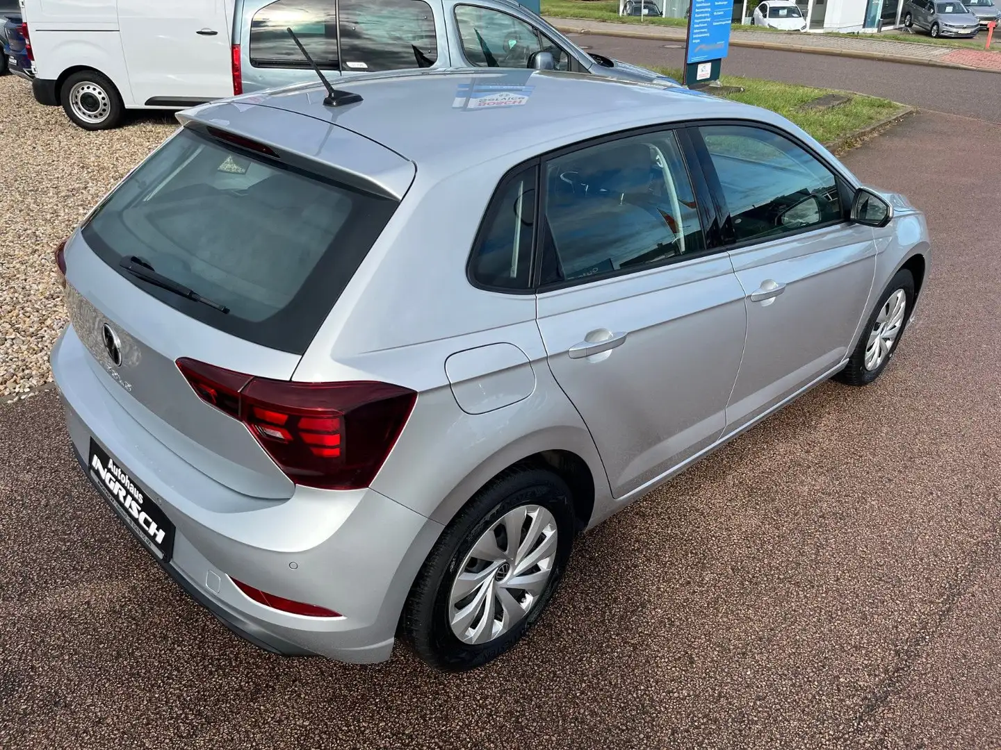 Volkswagen Polo VI Life Silber - 2