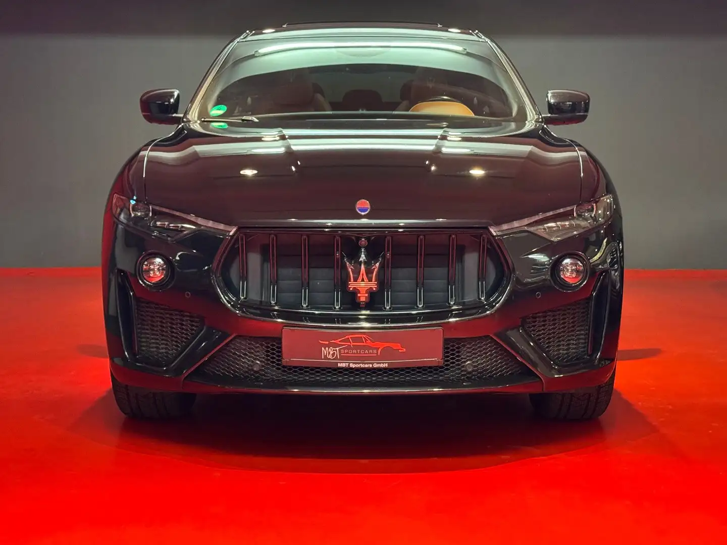 Maserati Levante /3.8 V8/530 PS/GTS/Q4/PANO/1.HAND/PERFEKT Negro - 1