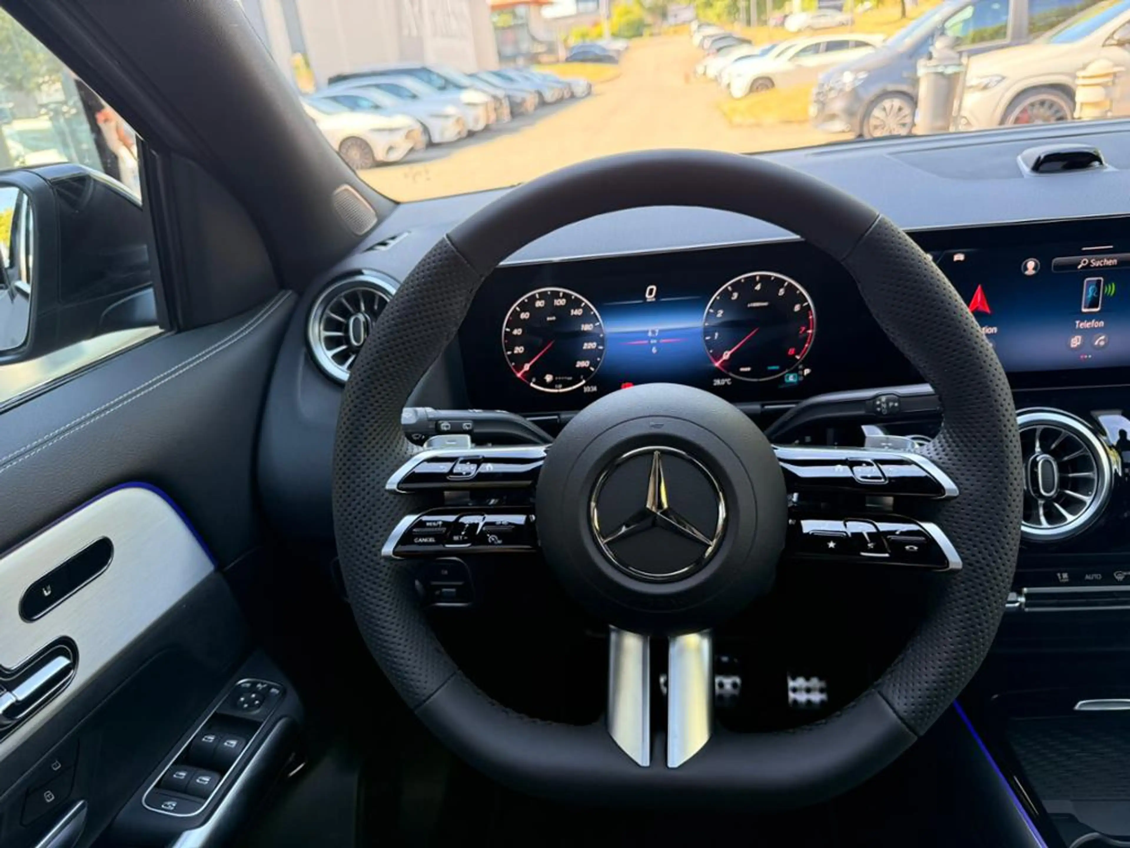 Mercedes-Benz GLA 200 AHK AUT DynLicht Fernlichtass. Kam. LED — photo 13