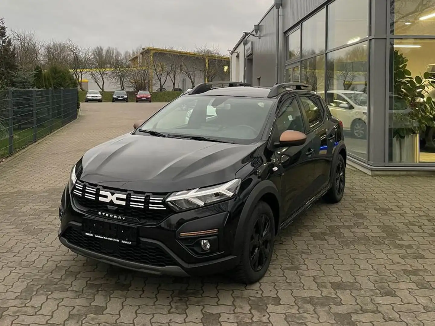 Dacia Sandero III Stepway Extreme+ Schwarz - 1