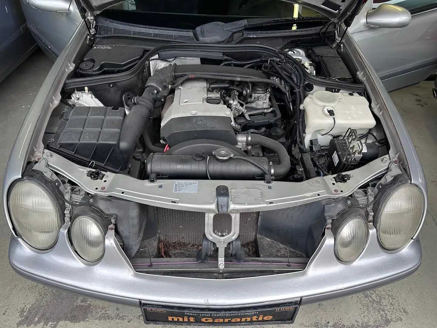 Mercedes-Benz CLK 200 CLK-Klasse Coupe Sport Silber - 2