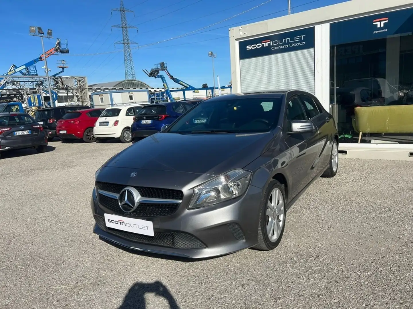 Mercedes-Benz A 180 d Executive Grigio - 1