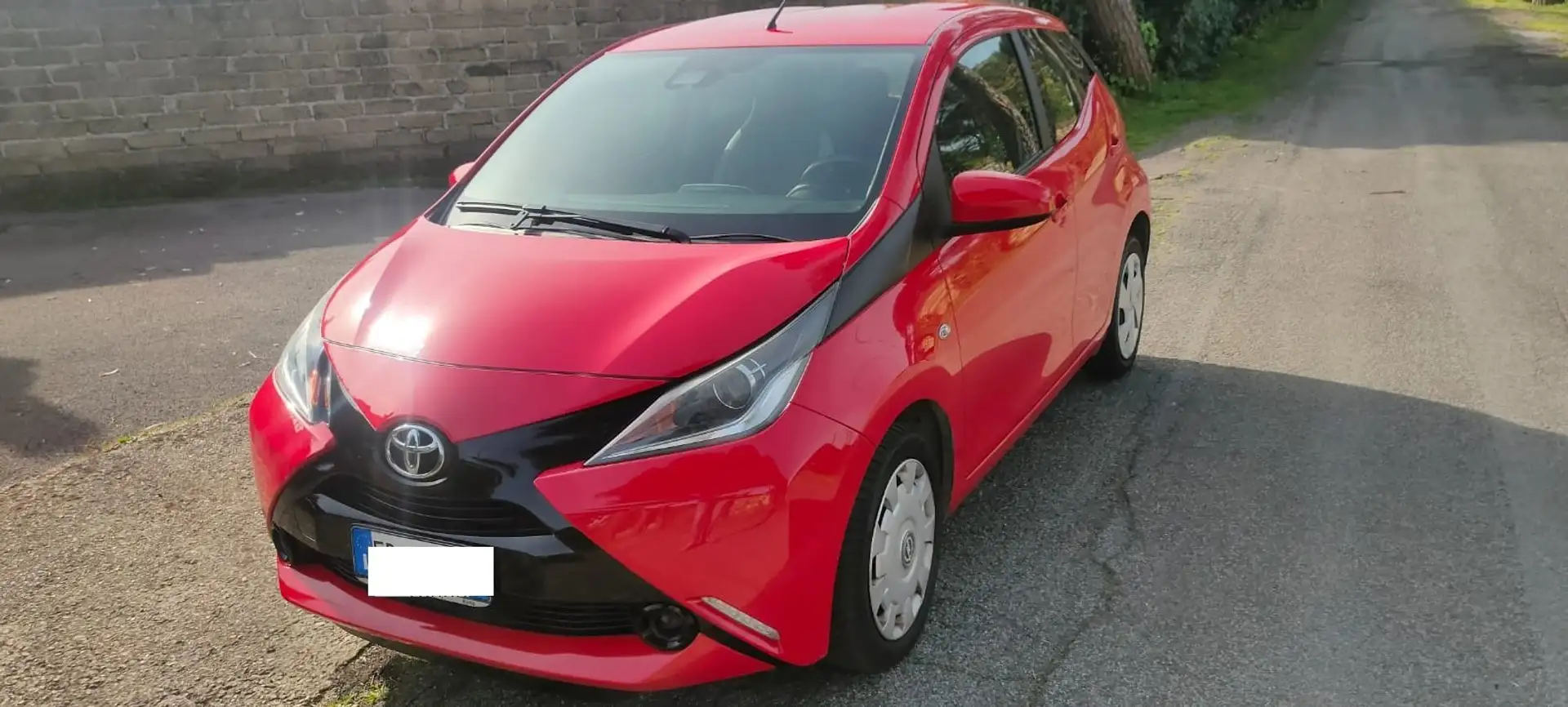 Toyota Aygo Aygo 5p 1.0 KM 99000 - Cruise sensori Ottimo tato! Rouge - 2