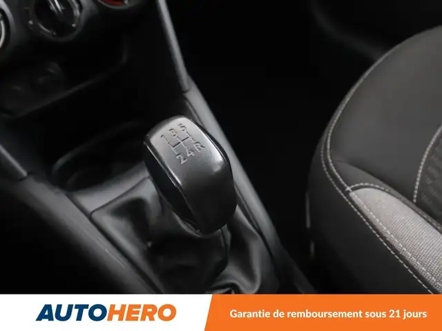 Peugeot 208 view 24