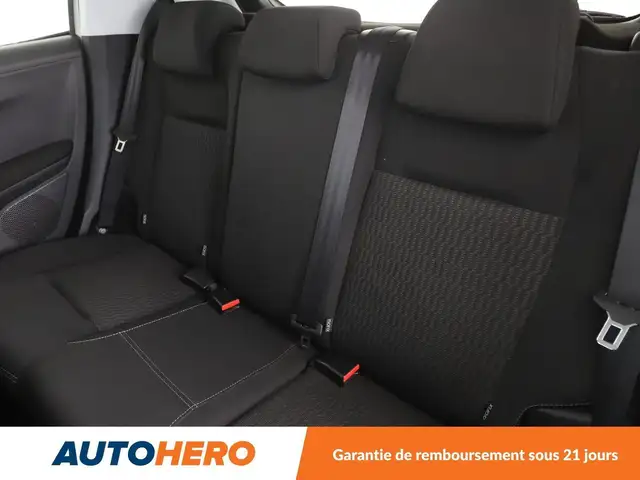 Peugeot 208 view 14