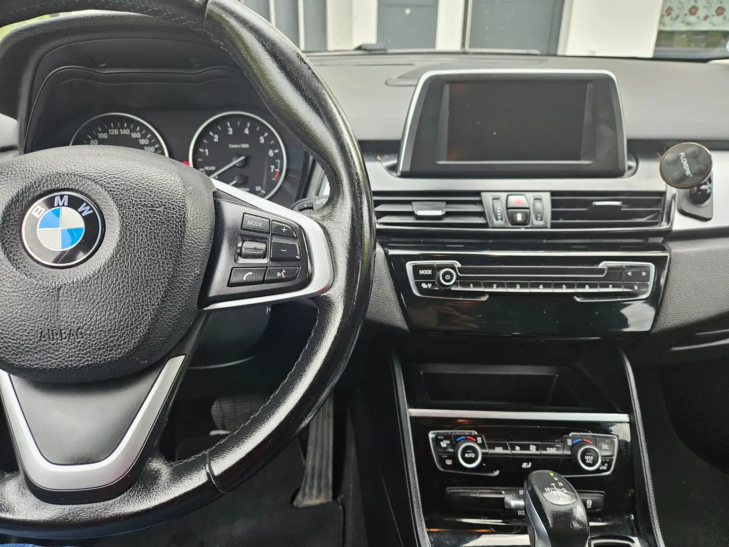 BMW 218 218i Gran Tourer Aut. Schwarz - 2
