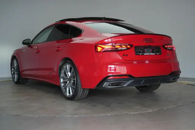 Audi A5 view 5