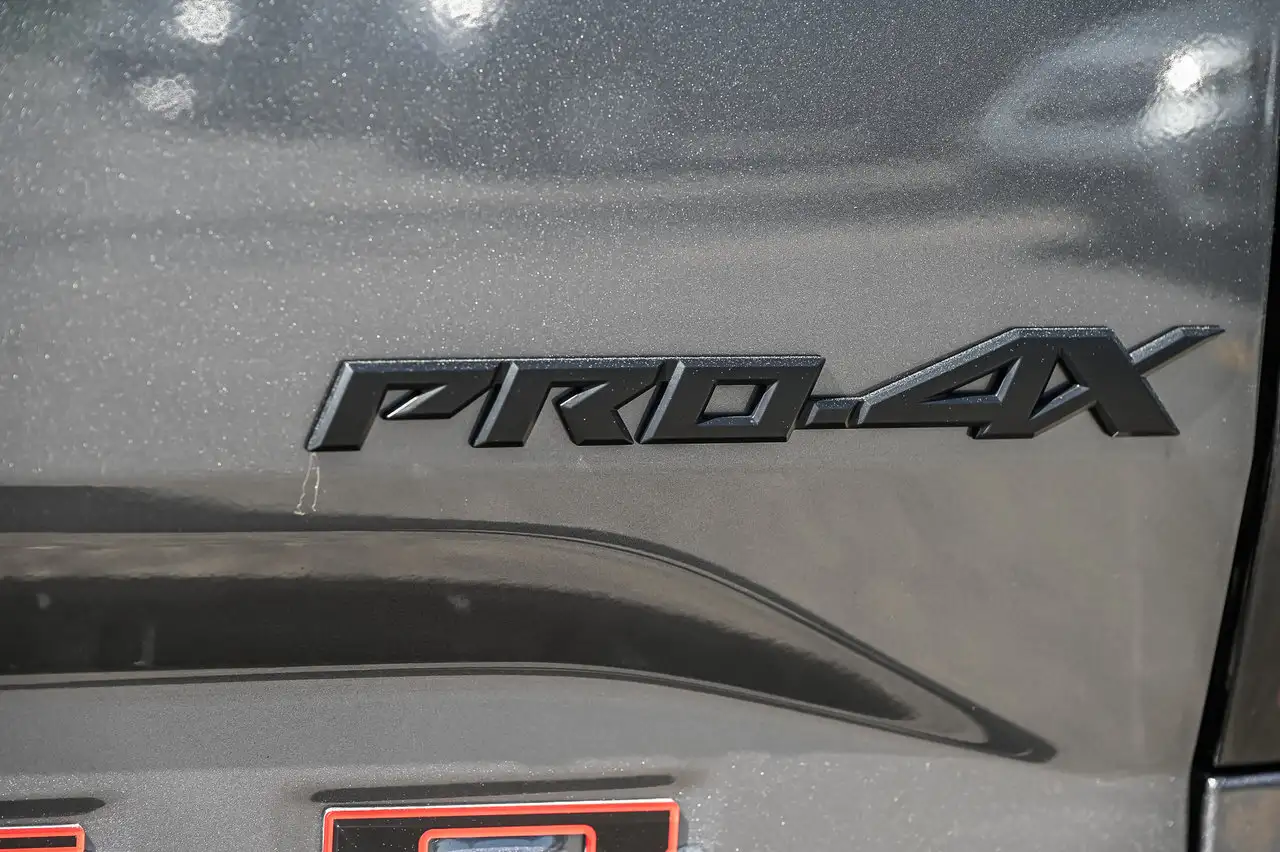 Nissan Frontier снимка Nissan Frontier