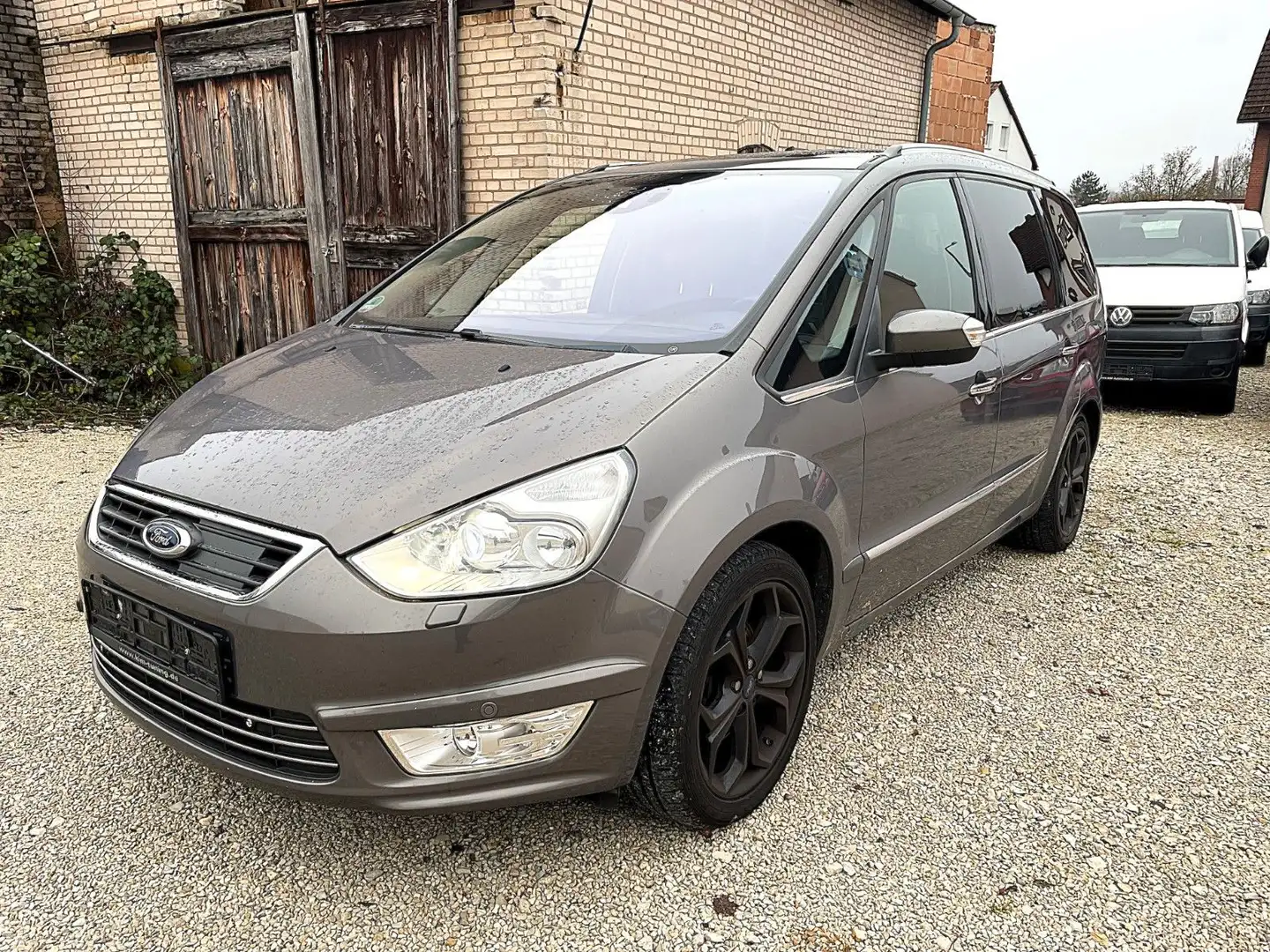 Ford Galaxy Titanium/XENON/7-SITZE/NAVI/AUT./PANORAMA Braun - 1