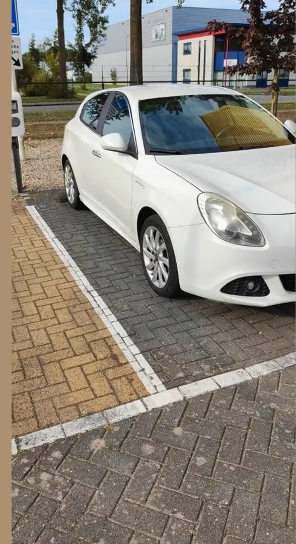 Alfa Romeo Giulietta 2.0 JTDM - Full options - 1