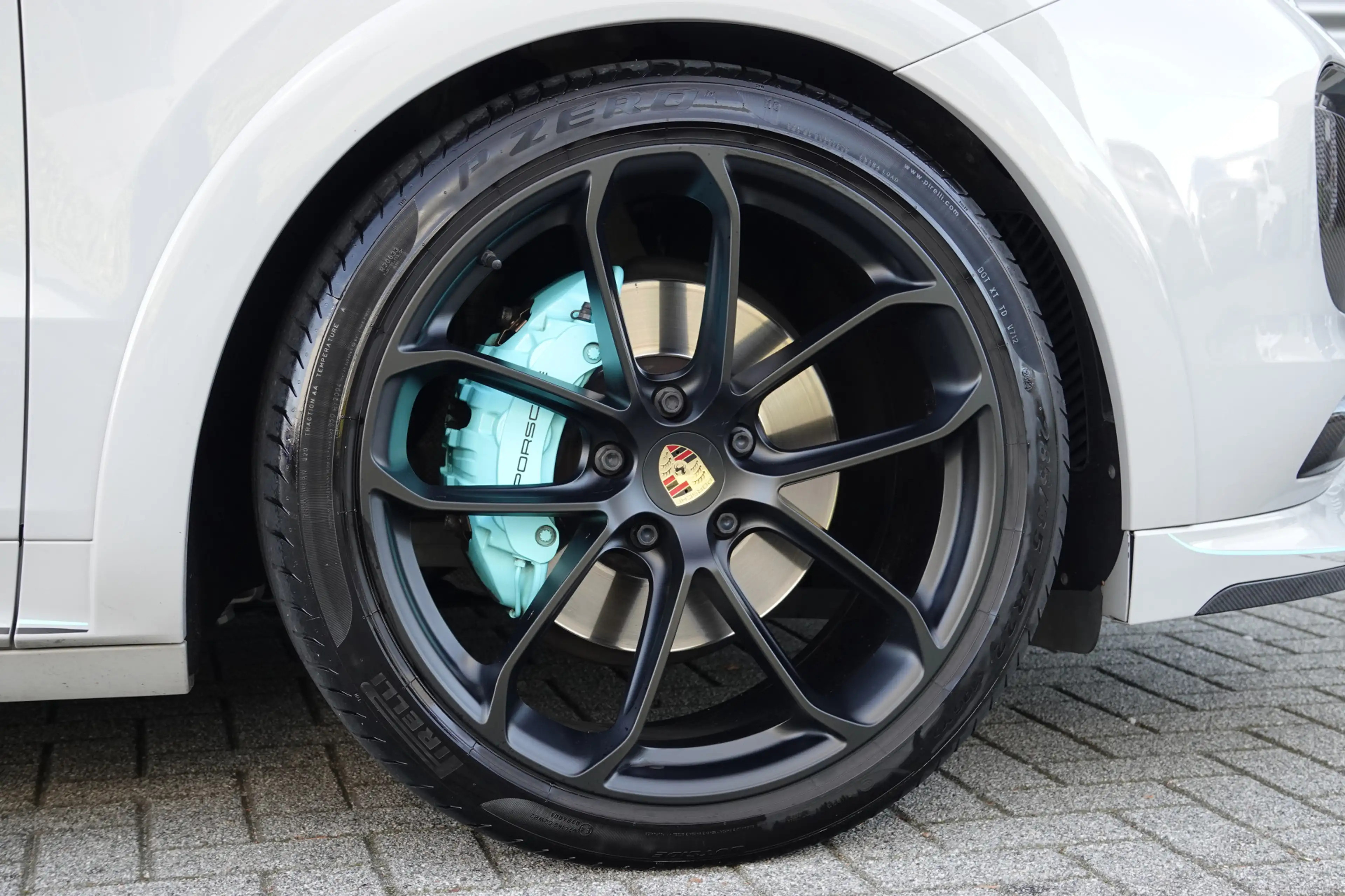 Porsche Cayenne Coupé 3.0 E-Hybrid | Techart | Alcantara | Sport D — photo 21
