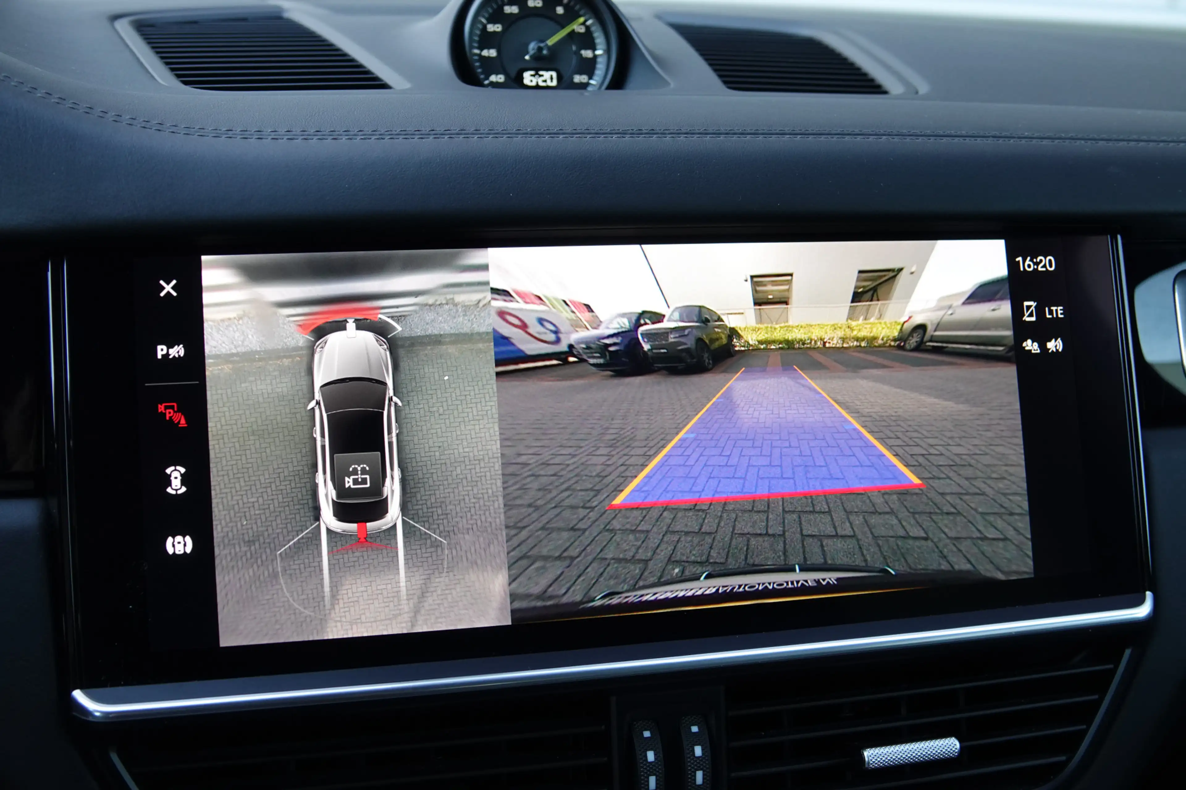 Porsche Cayenne Coupé 3.0 E-Hybrid | Techart | Alcantara | Sport D — photo 31