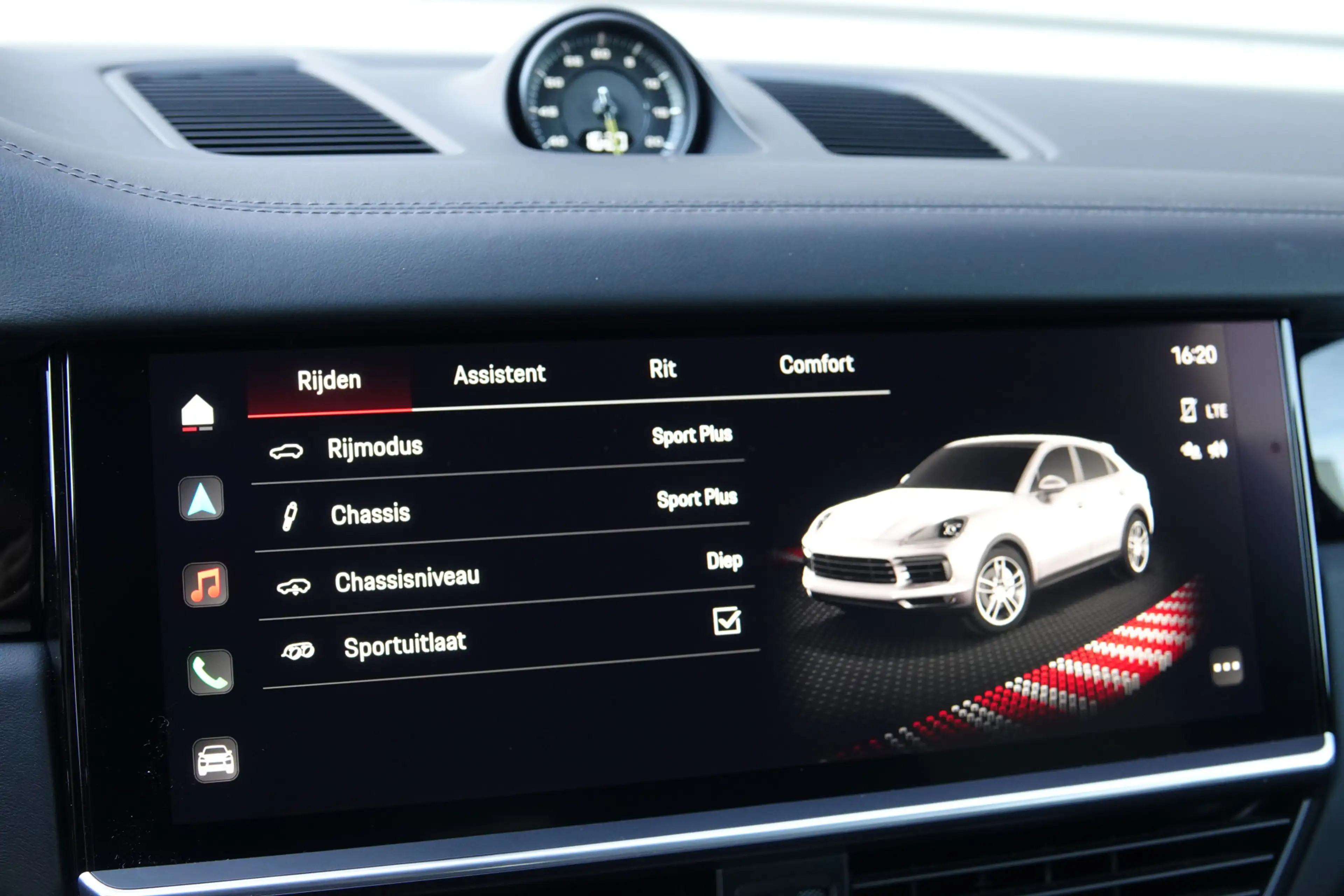 Porsche Cayenne Coupé 3.0 E-Hybrid | Techart | Alcantara | Sport D — photo 32