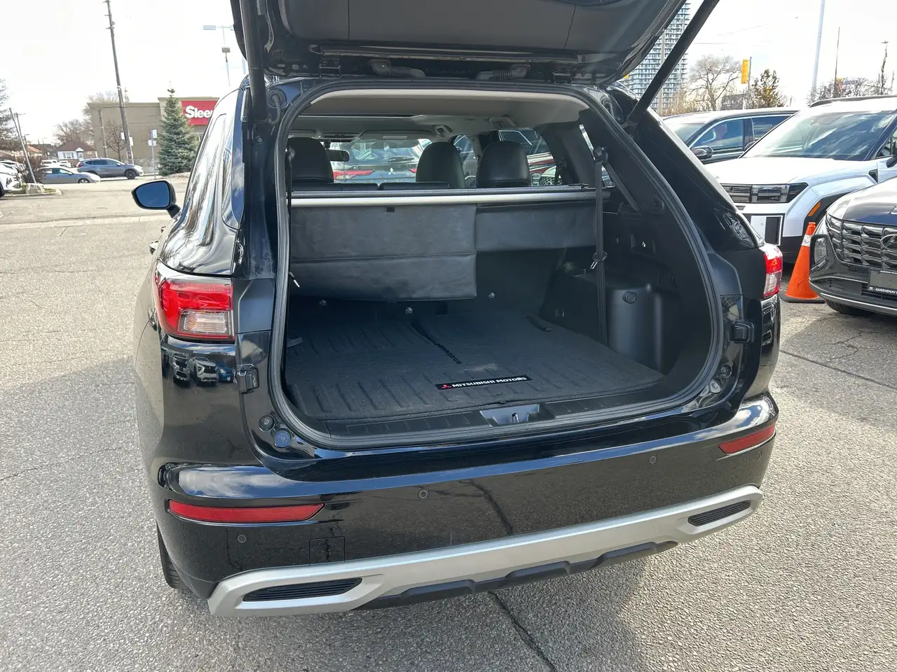 Mitsubishi Outlander снимка Mitsubishi Outlander